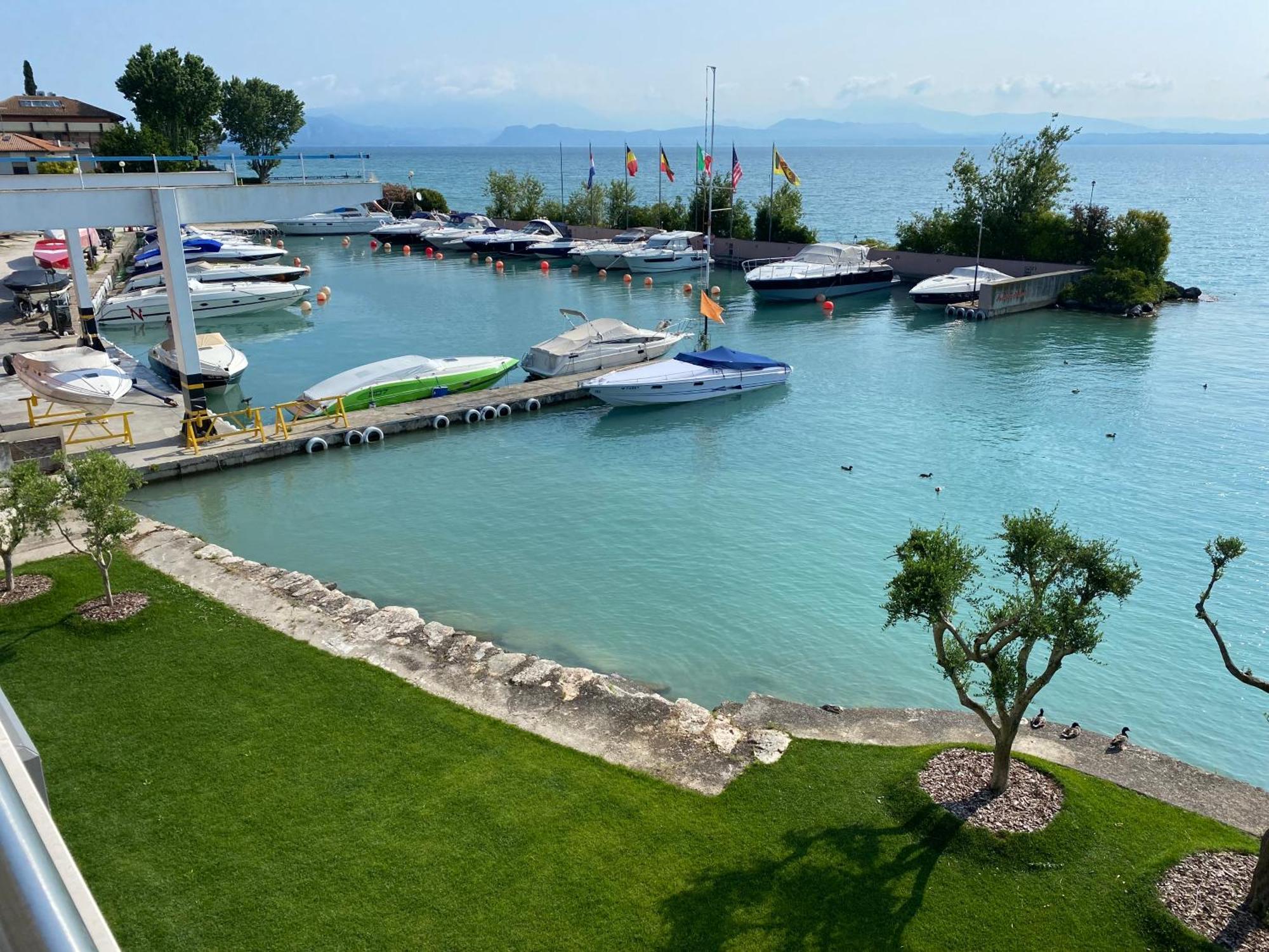 Sirmio - Darsena Apartment Sirmione