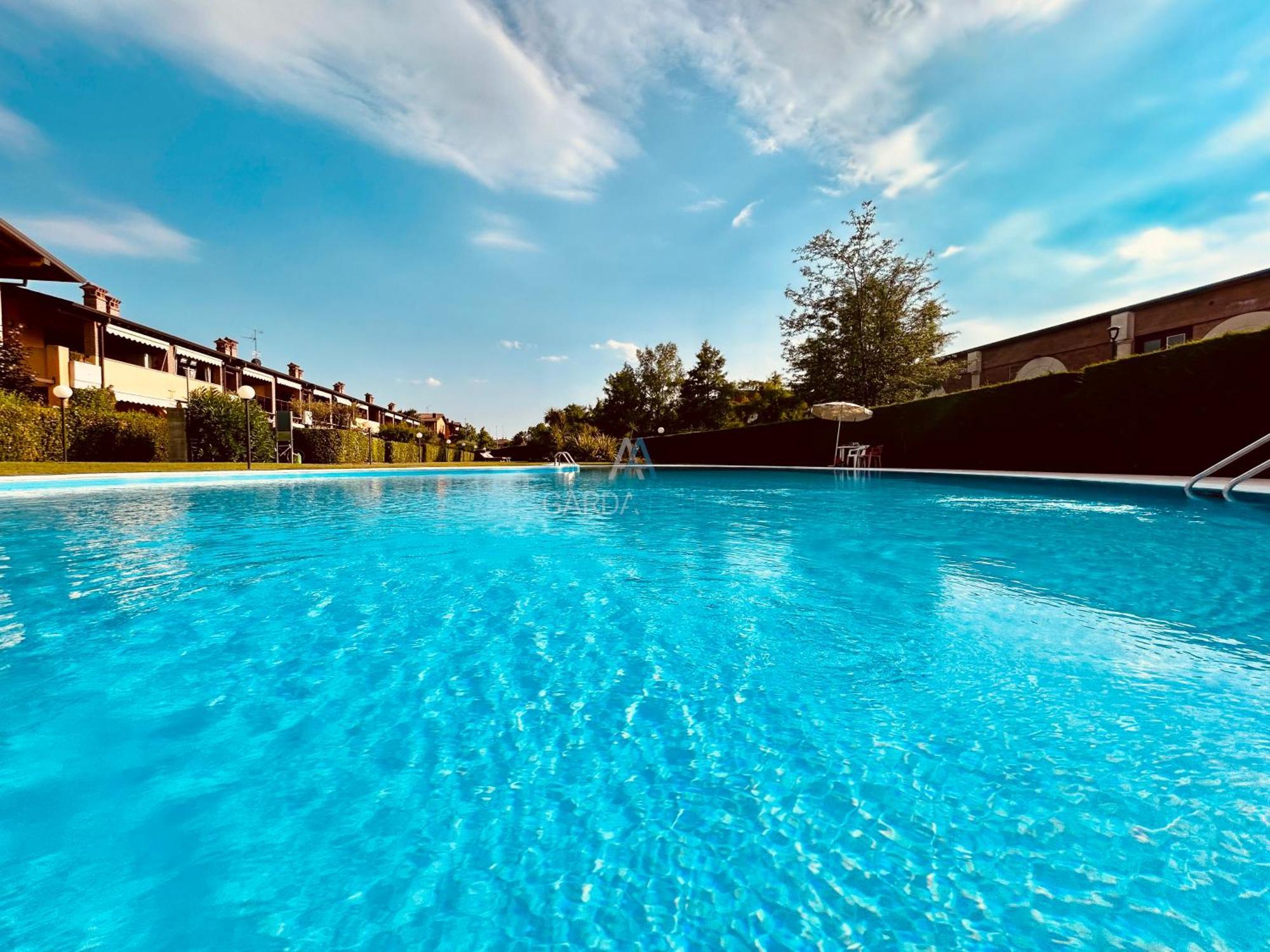 Topazio - Vista Piscina A 150m Dal Lago Sirmione