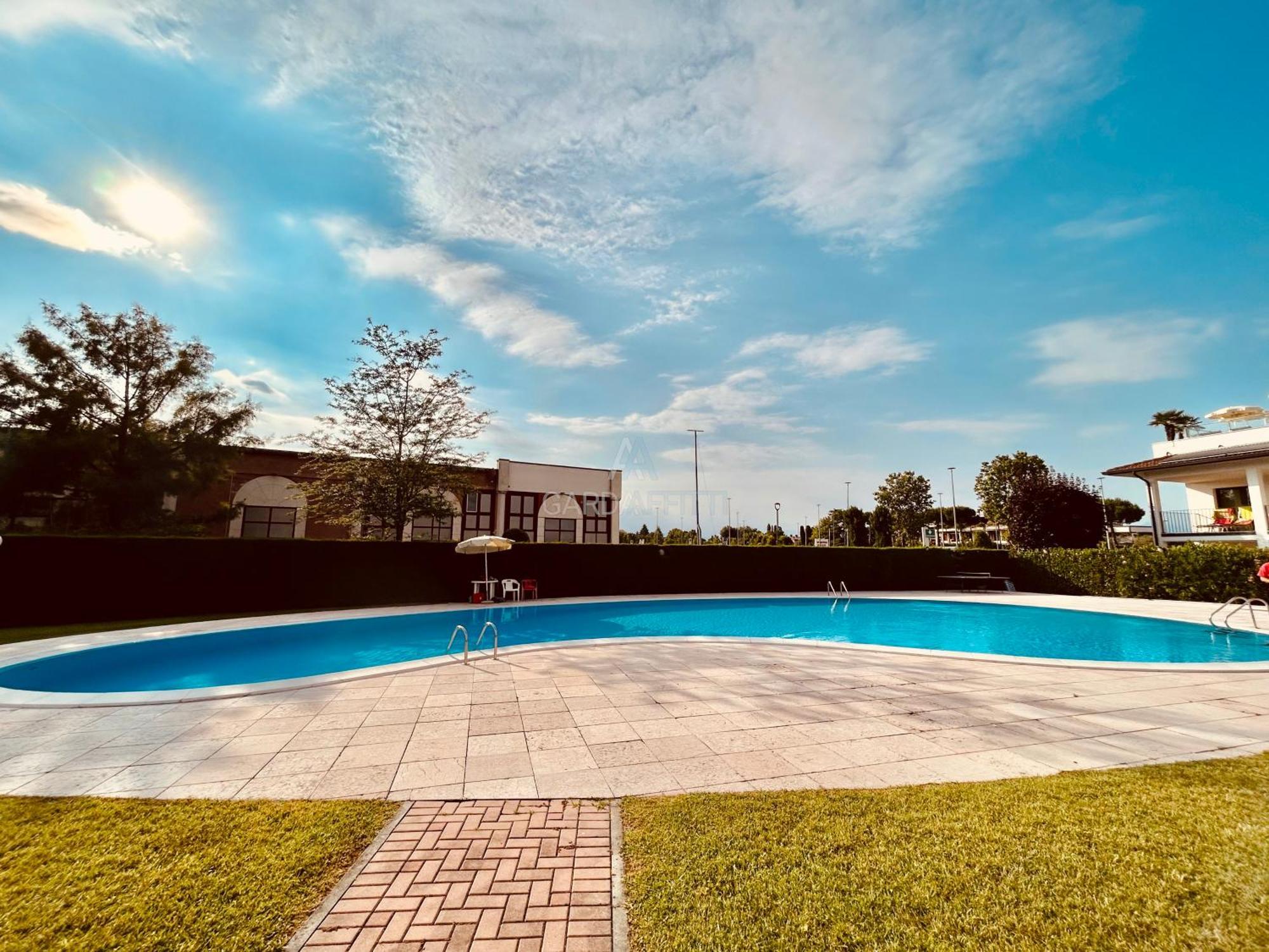 Topazio - Vista Piscina A 150m Dal Lago