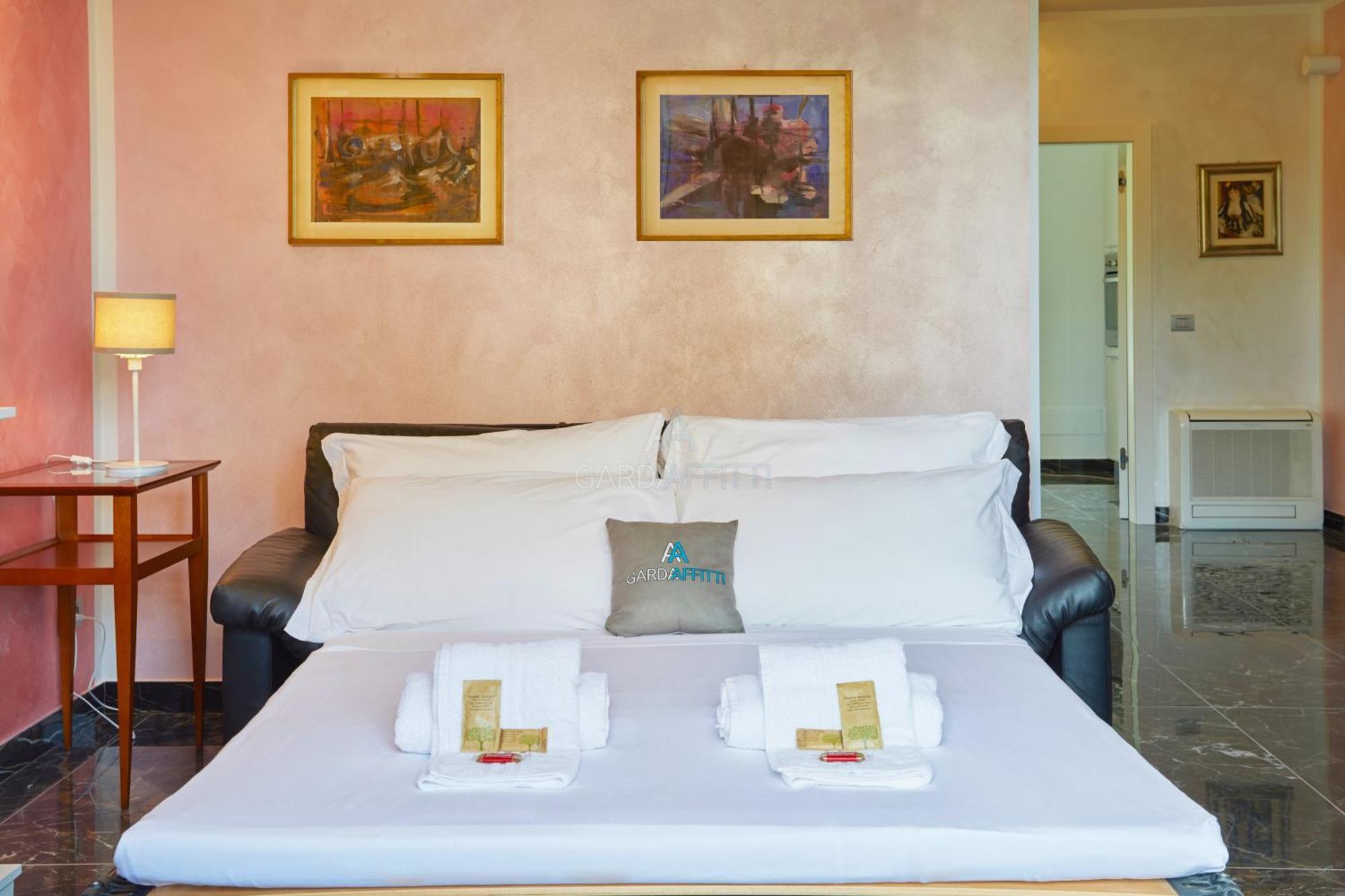 V Vittoria Villa Sirmione