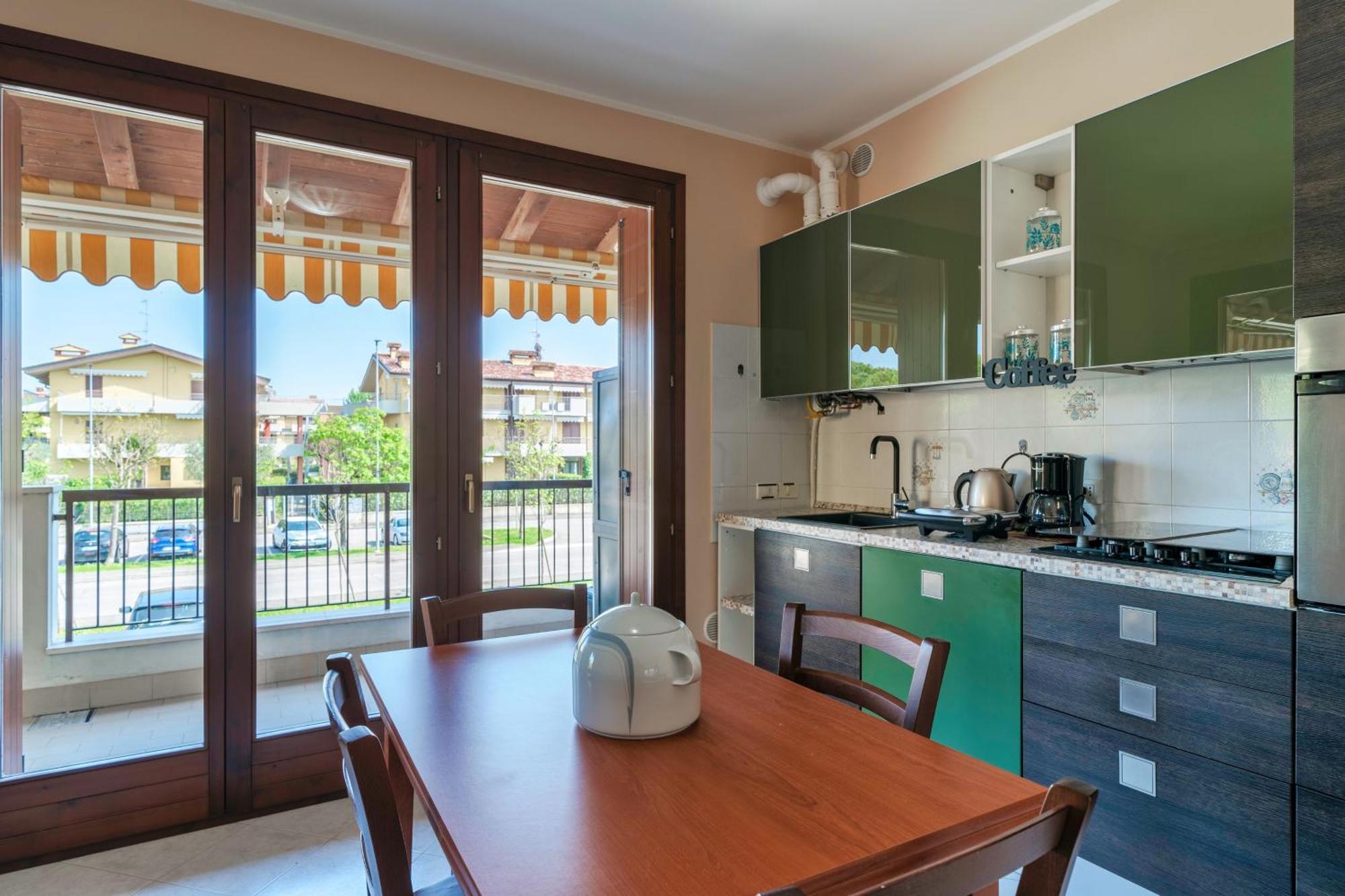 Girasole Con Box, Wifi E Climatizzatore Sirmione