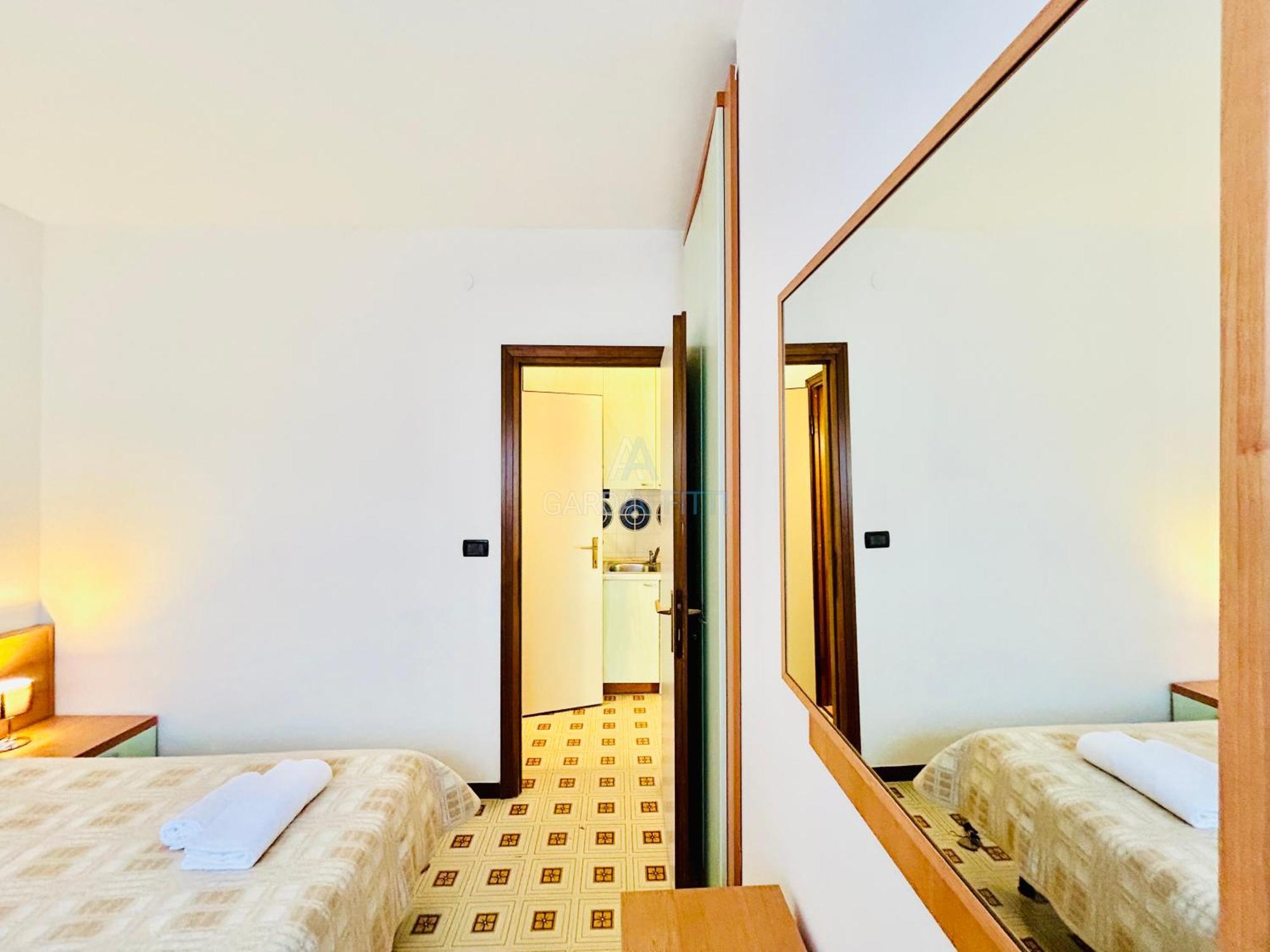Oceania Apt - 200m Dal Lago Con Piscina Apartment Sirmione