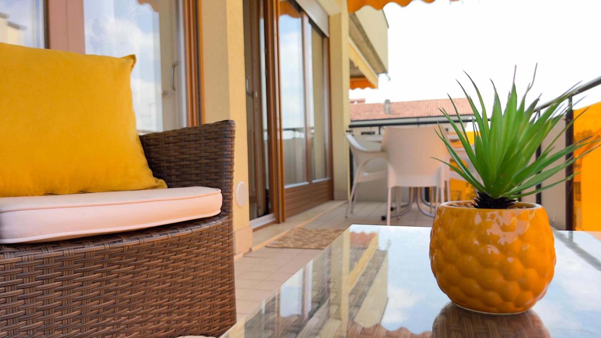 Mazzarona Family - Luminoso Con Piscina Al Secondo Piano Apartment Sirmione