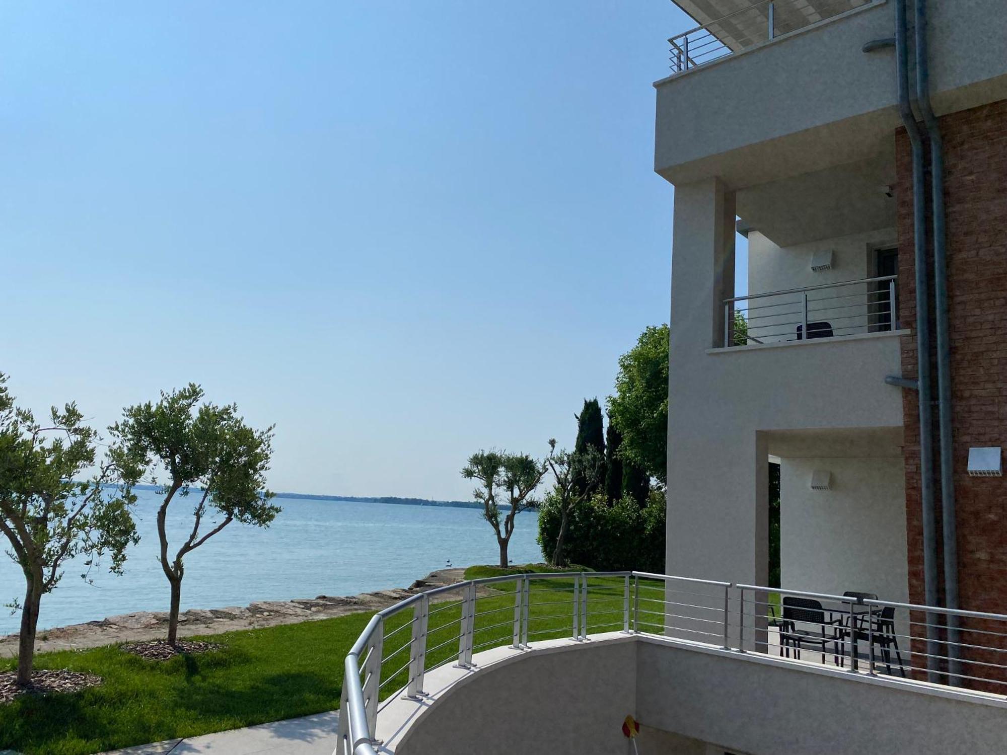 Sirmio - Darsena Apartment Sirmione