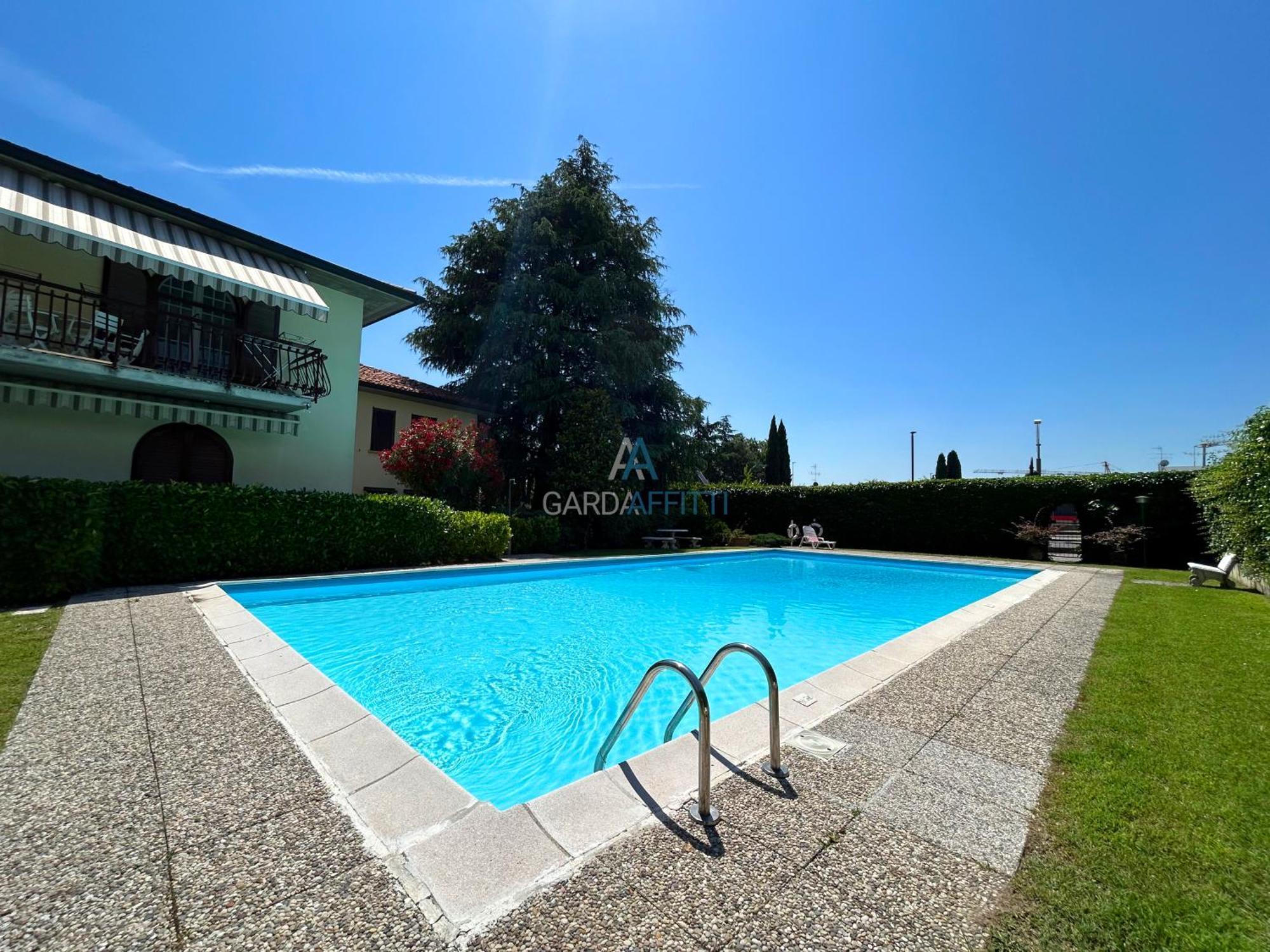 Parigi - 200m Dal Con Vista Piscina *