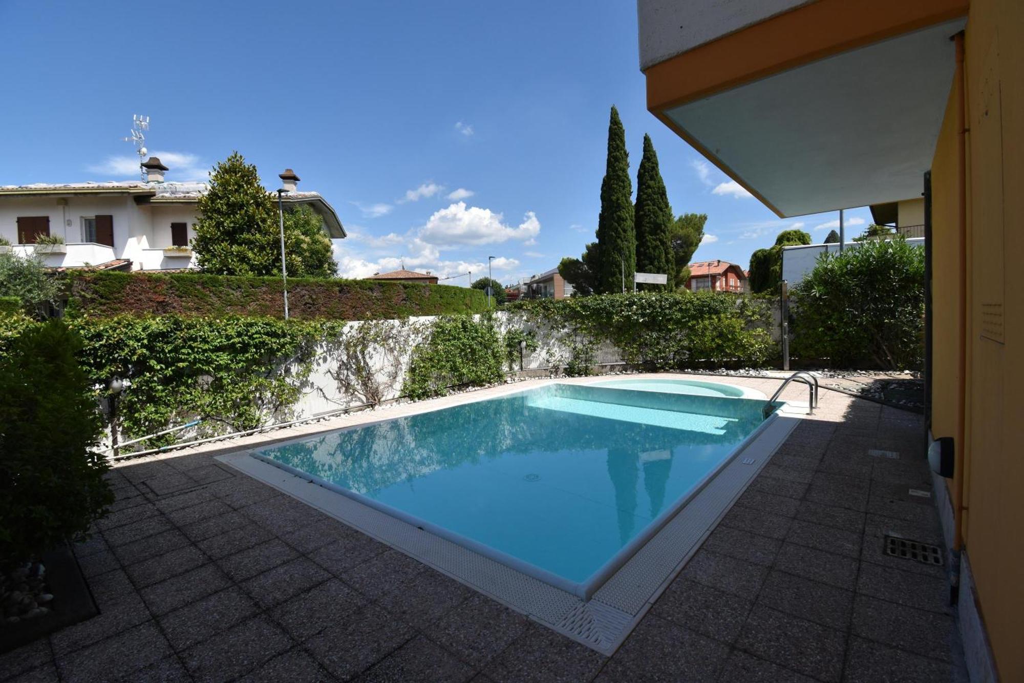 Appartement Casa Emma With Pool - Happy Sirmione