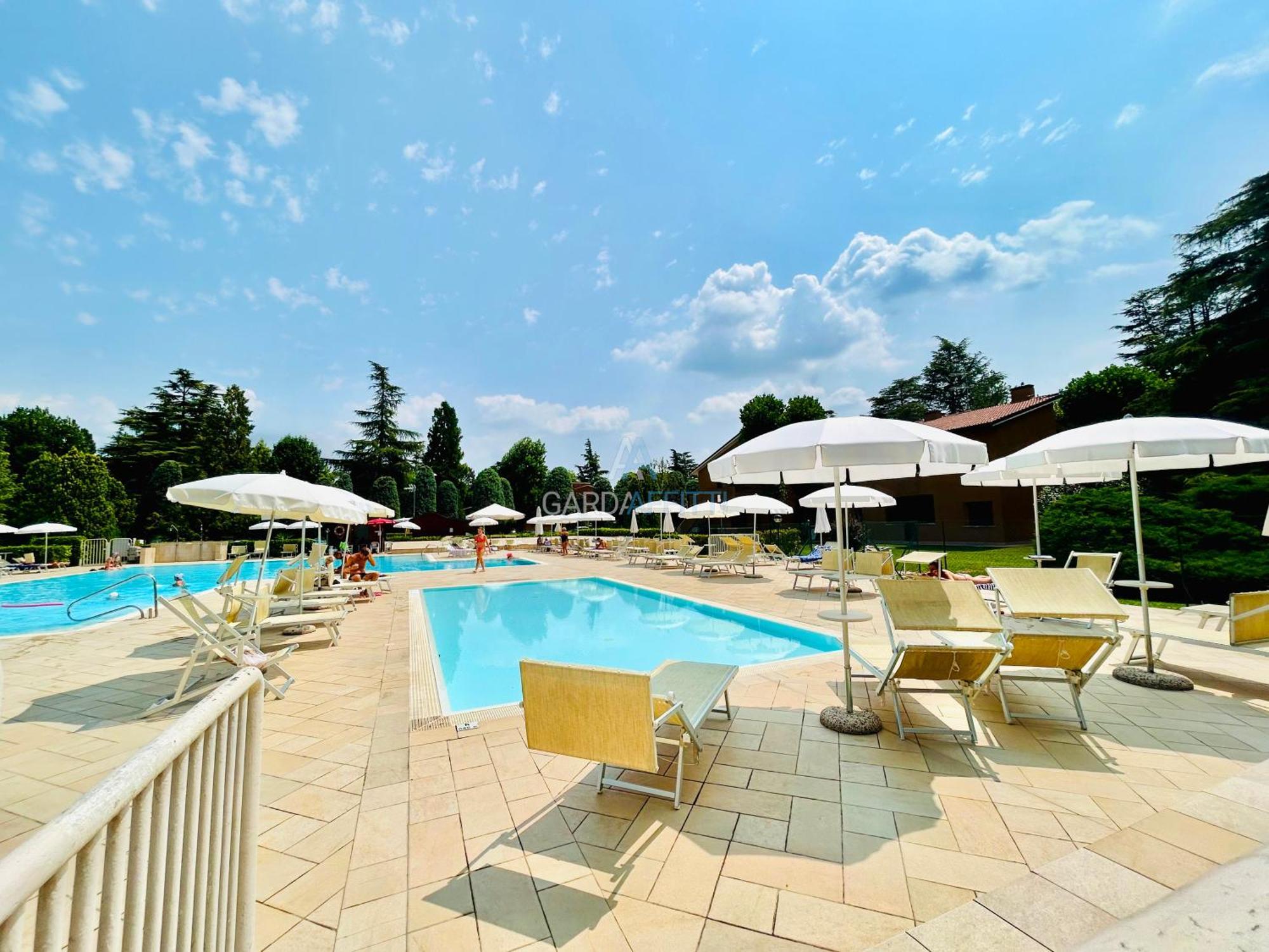 Scylla - 200 M Dal Di Garda Con Piscina Apartment Sirmione
