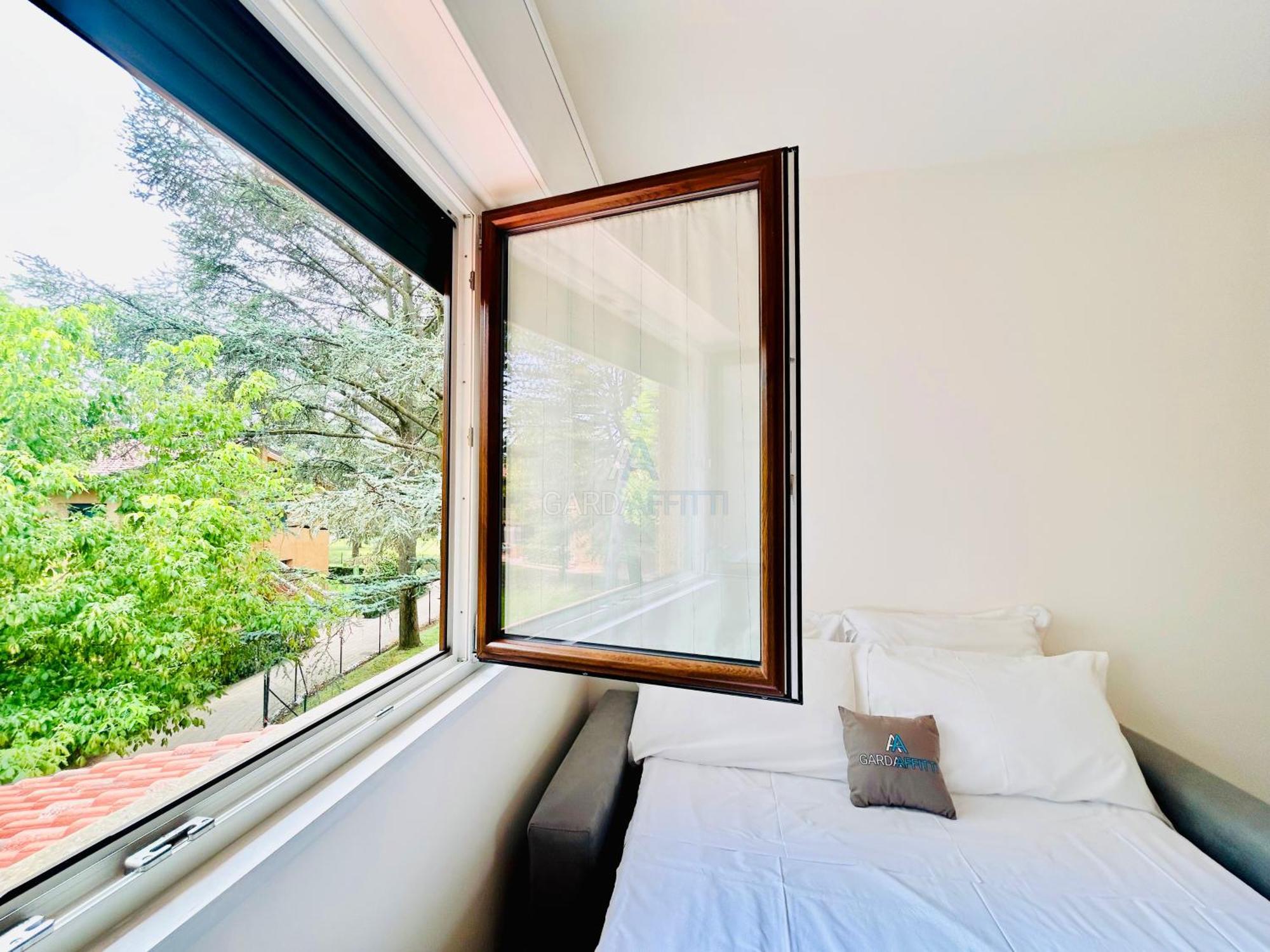 Apartment Scylla - 200 M Dal Di Garda Con Piscina *