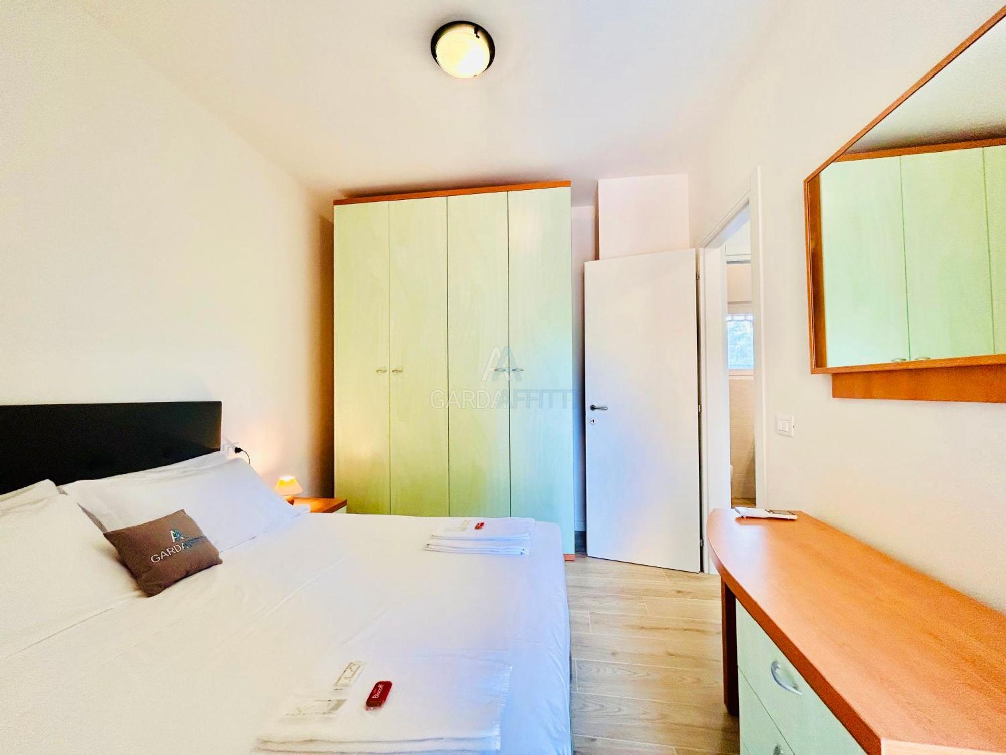 Scylla - 200 M Dal Di Garda Con Piscina Apartment *
