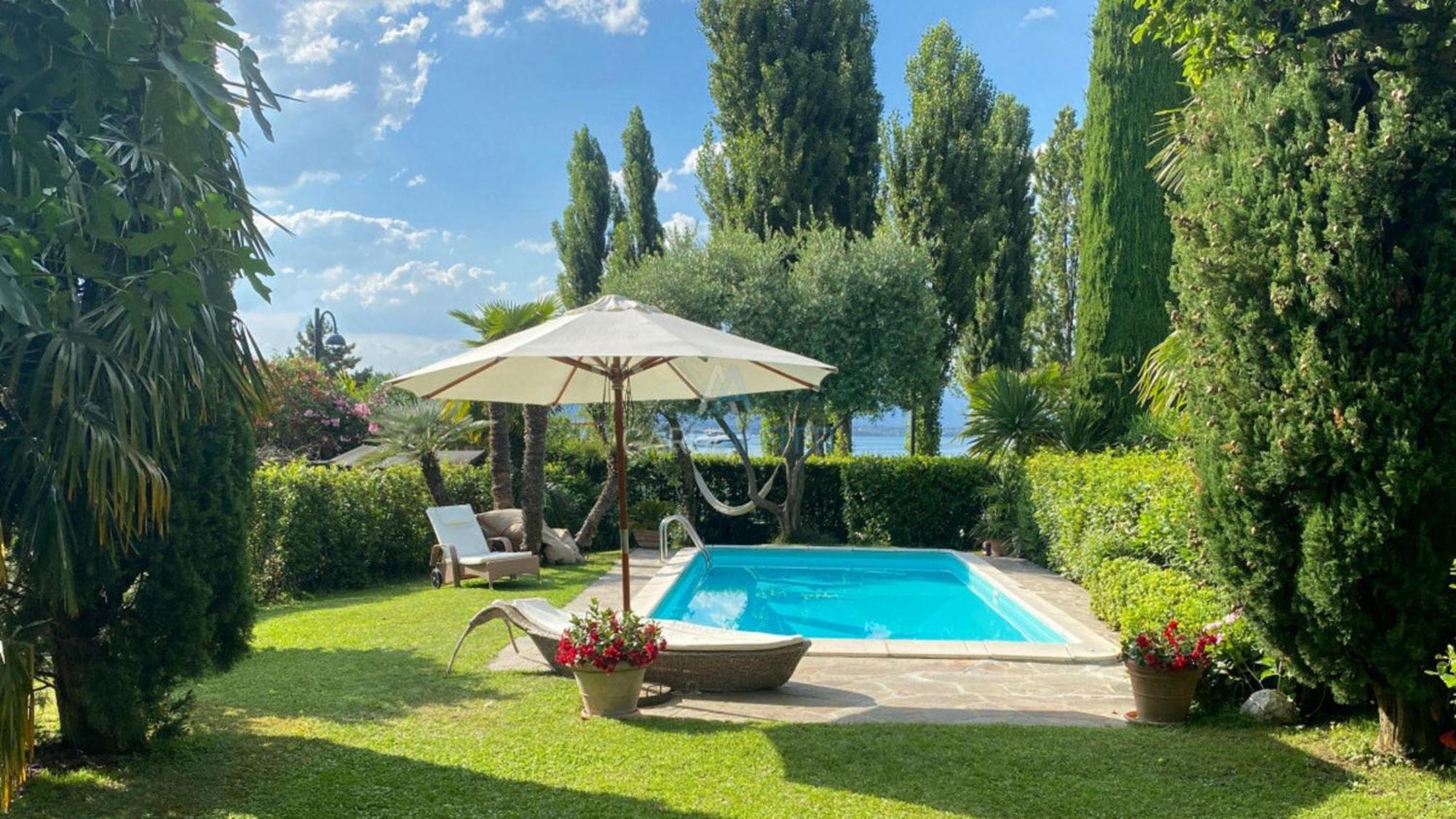 Bionda- Unique Gem With Private Pool On Garda Villa