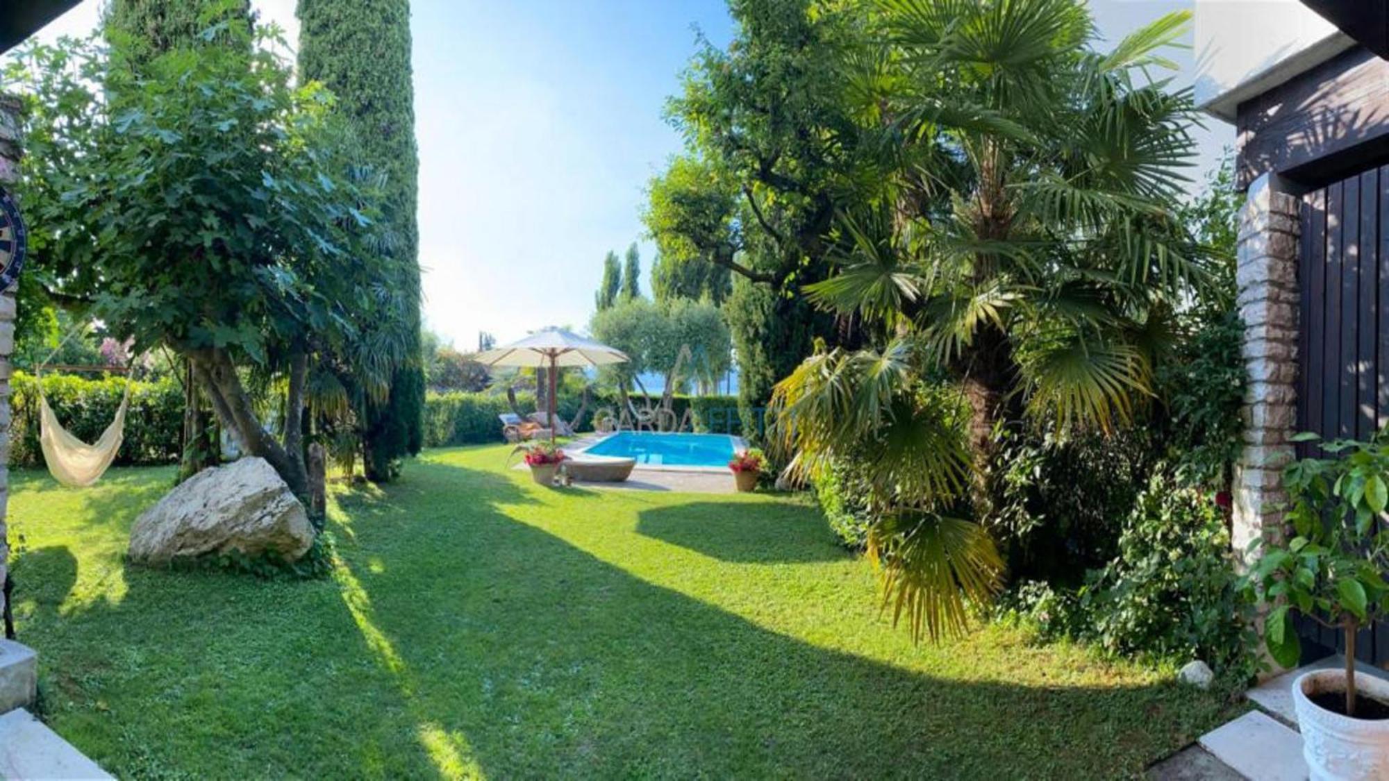 Bionda- Unique Gem With Private Pool On Garda Villa *