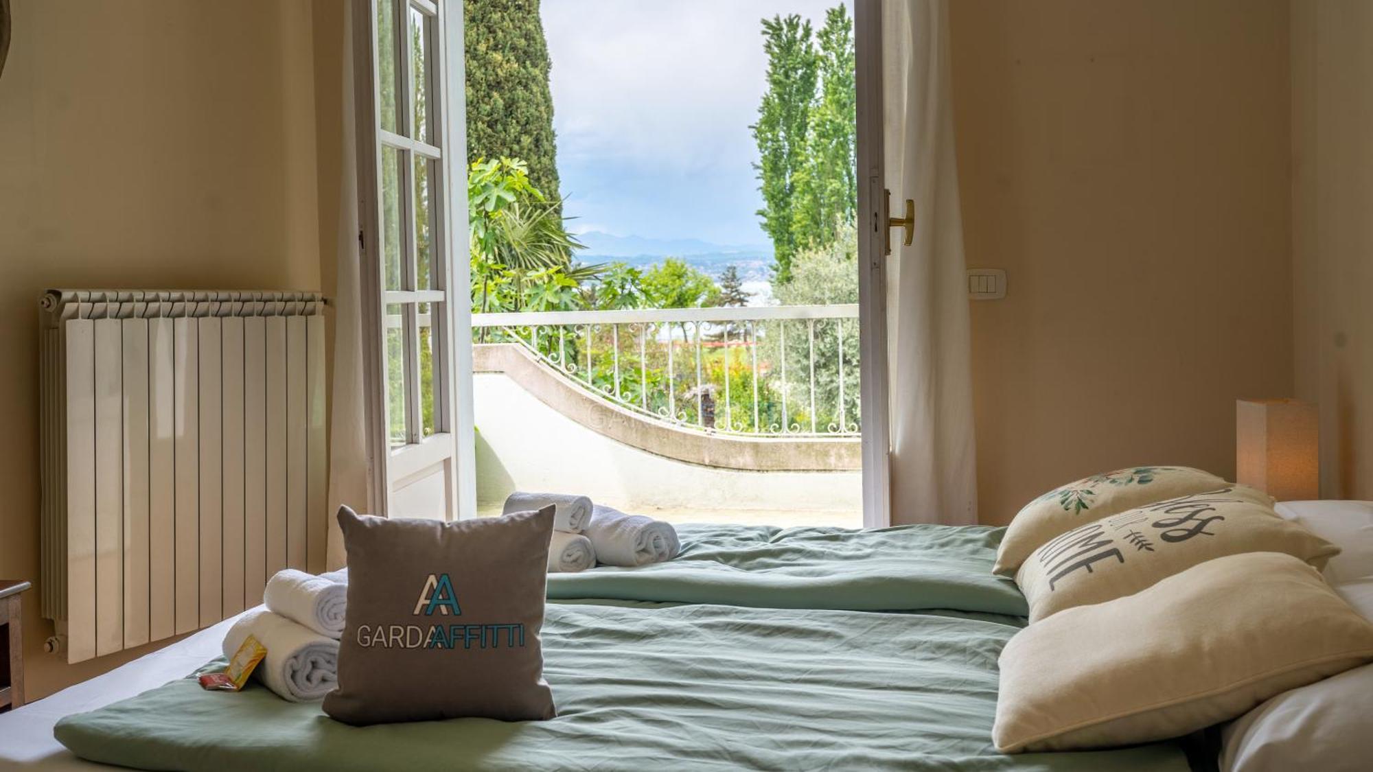 Villa Bionda- Unique Gem With Private Pool On Garda Sirmione