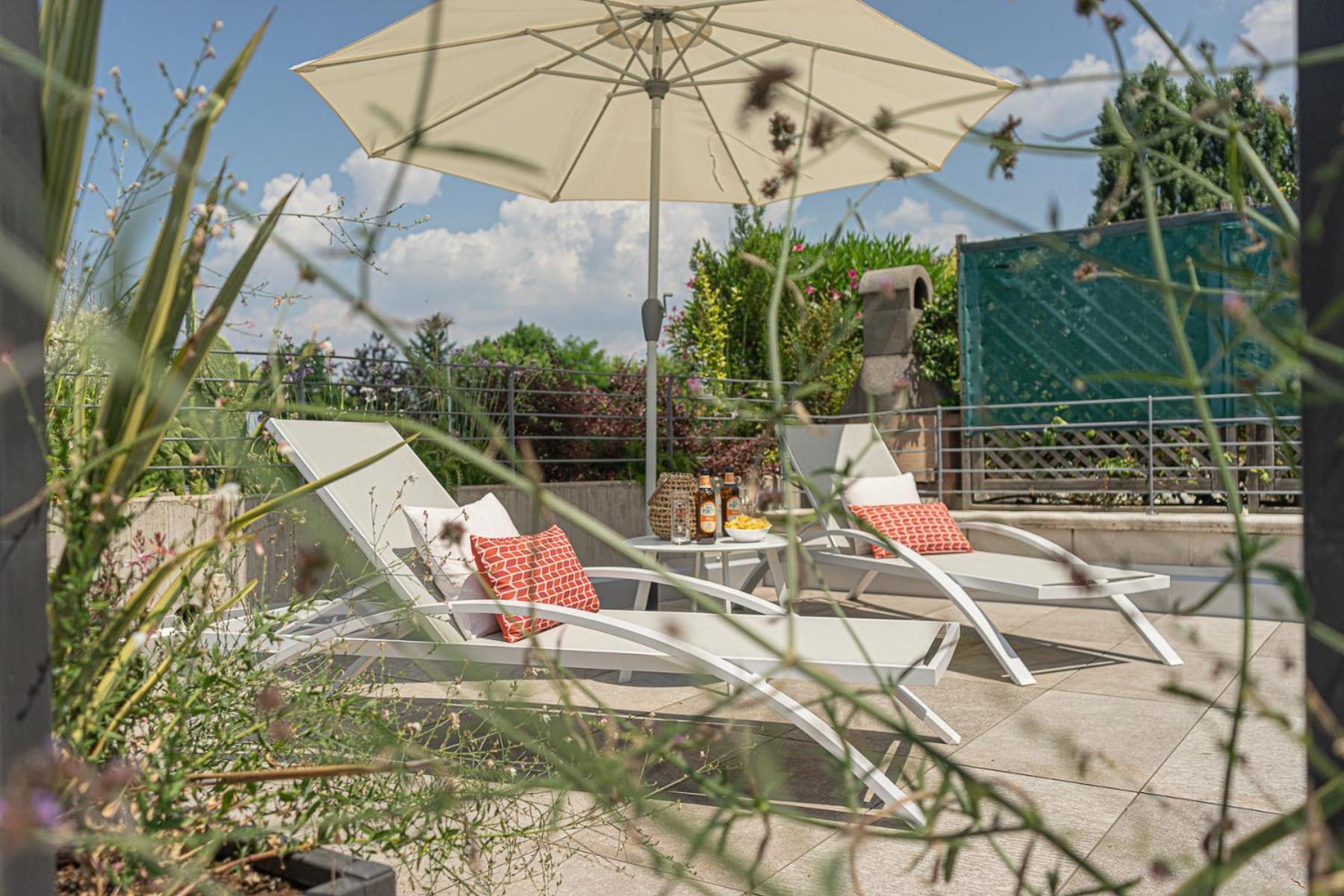 Bossanova Family - Your Glimpse Of The * Sirmione