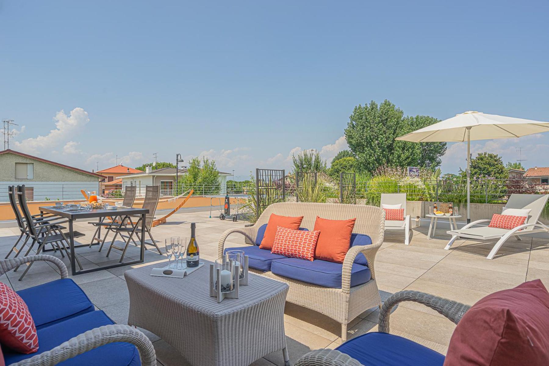 Bossanova Family - Your Glimpse Of The * Sirmione
