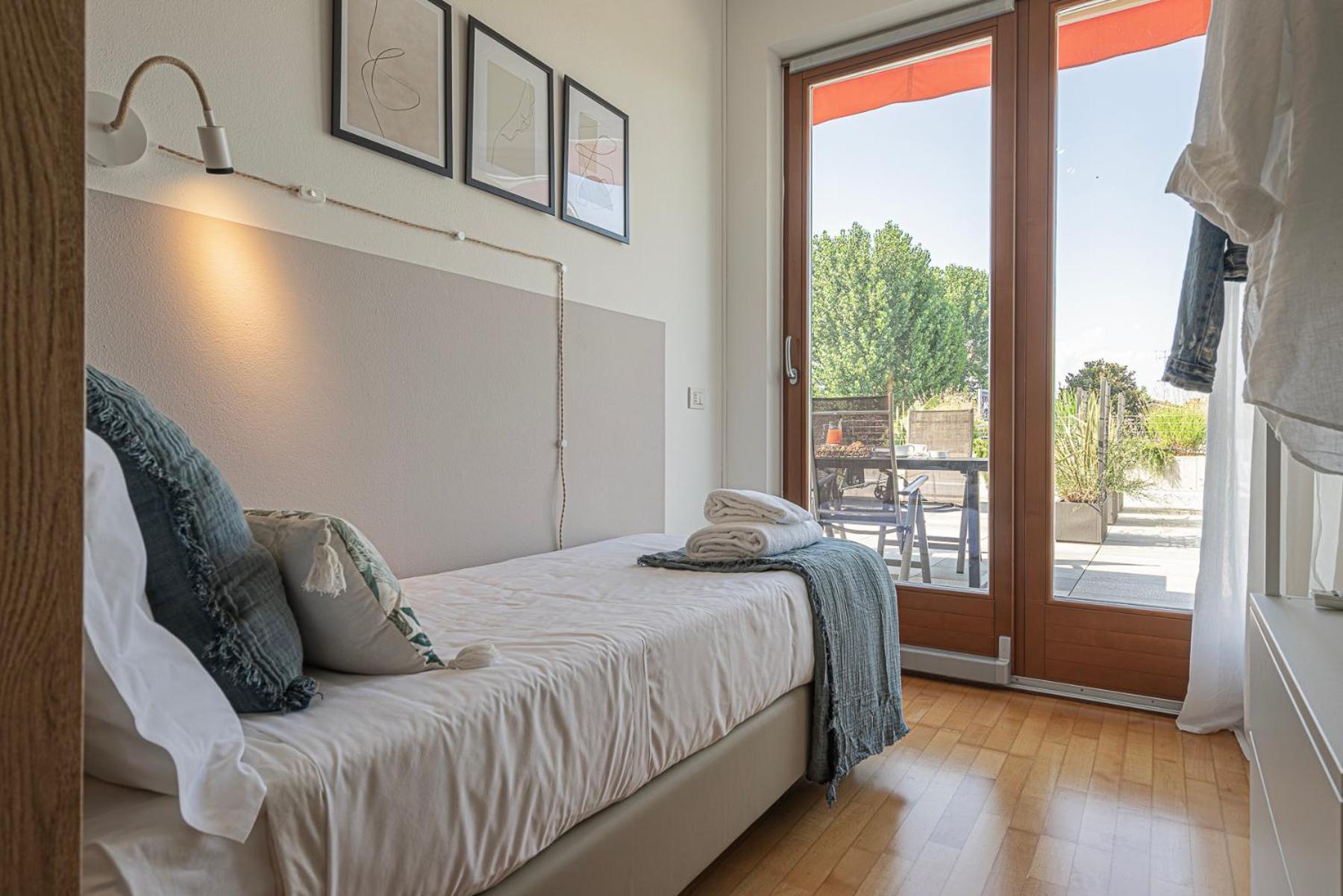 Bossanova Family - Your Glimpse Of The Apartment Sirmione