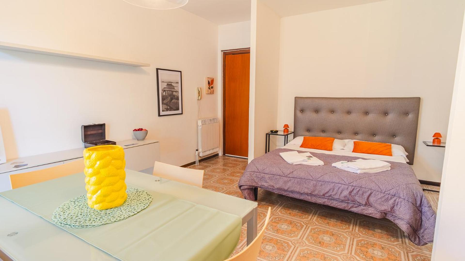 - Italian Homing Apartment
