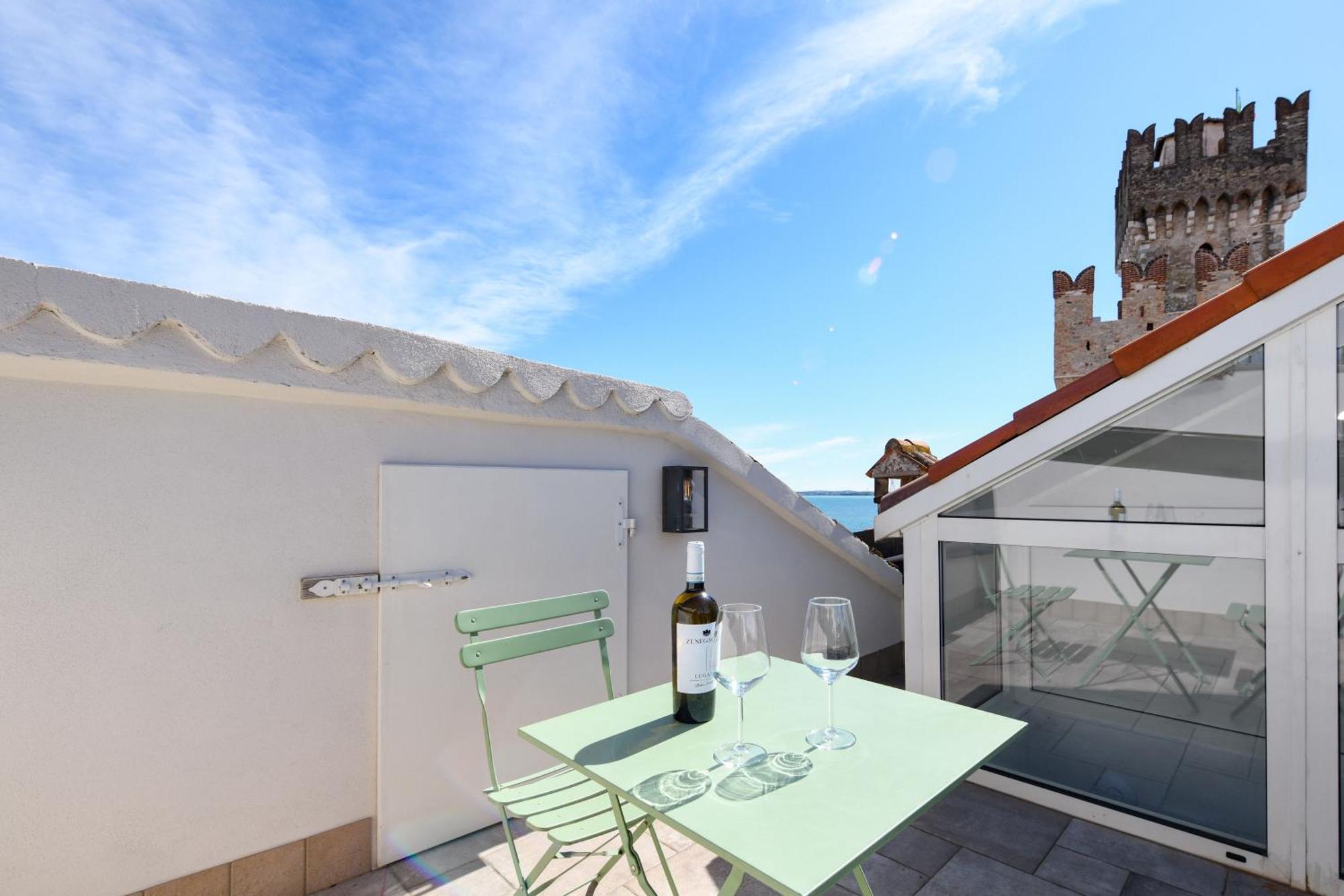 Carolina Mastino Scala Guest house Sirmione