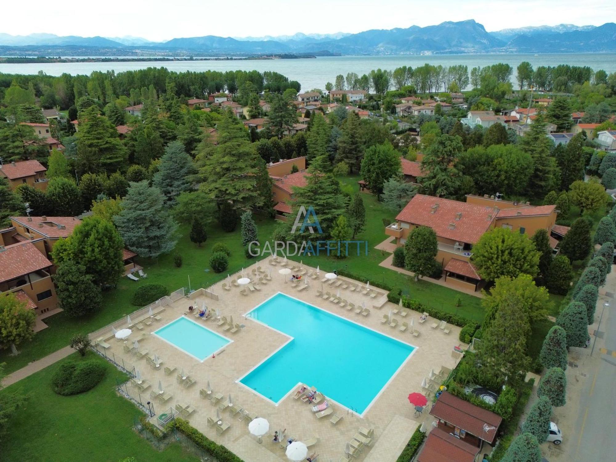 Scylla - 200 M Dal Di Garda Con Piscina Sirmione