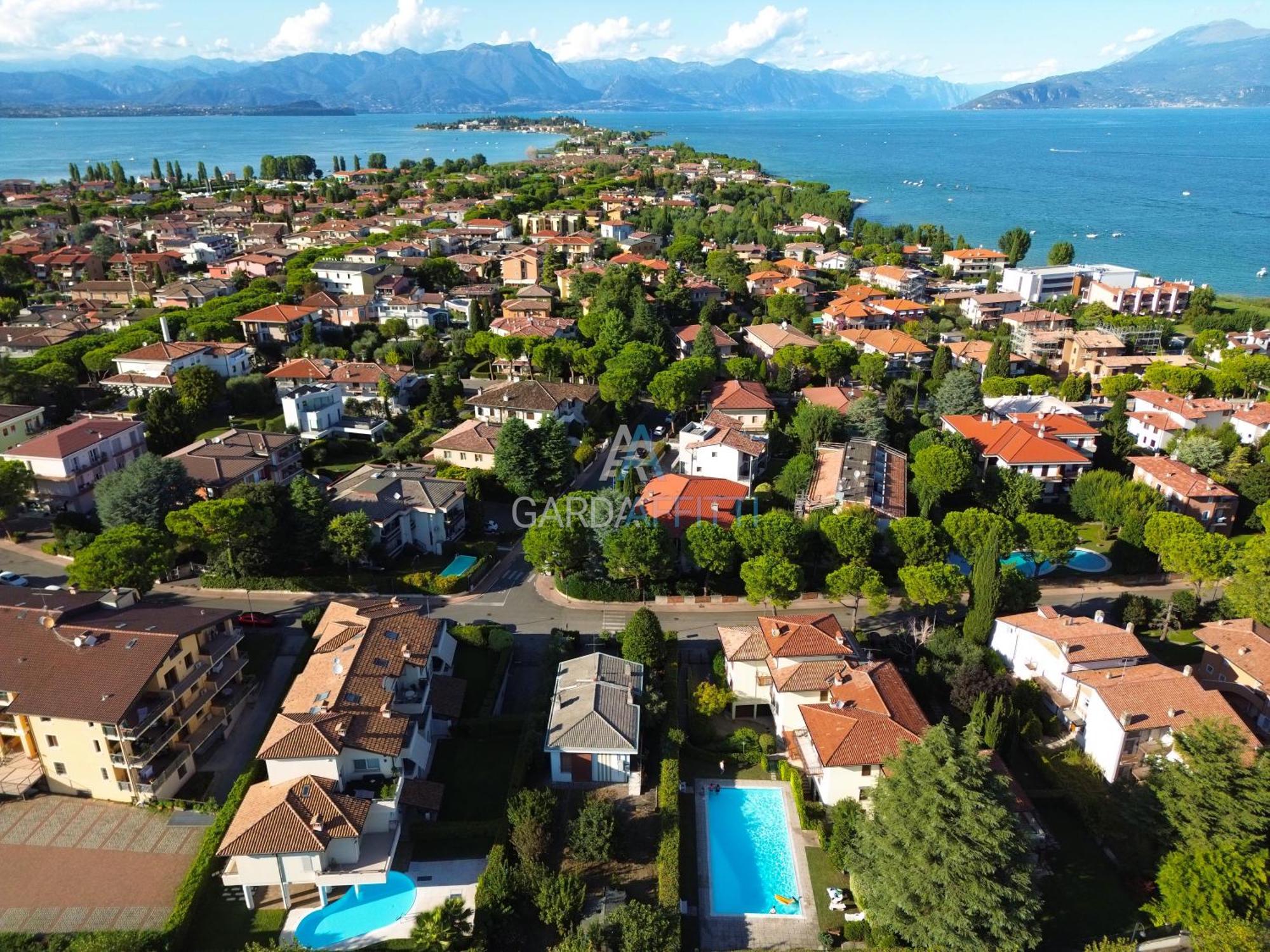 Apartamento Parigi - 200m Dal Con Vista Piscina
