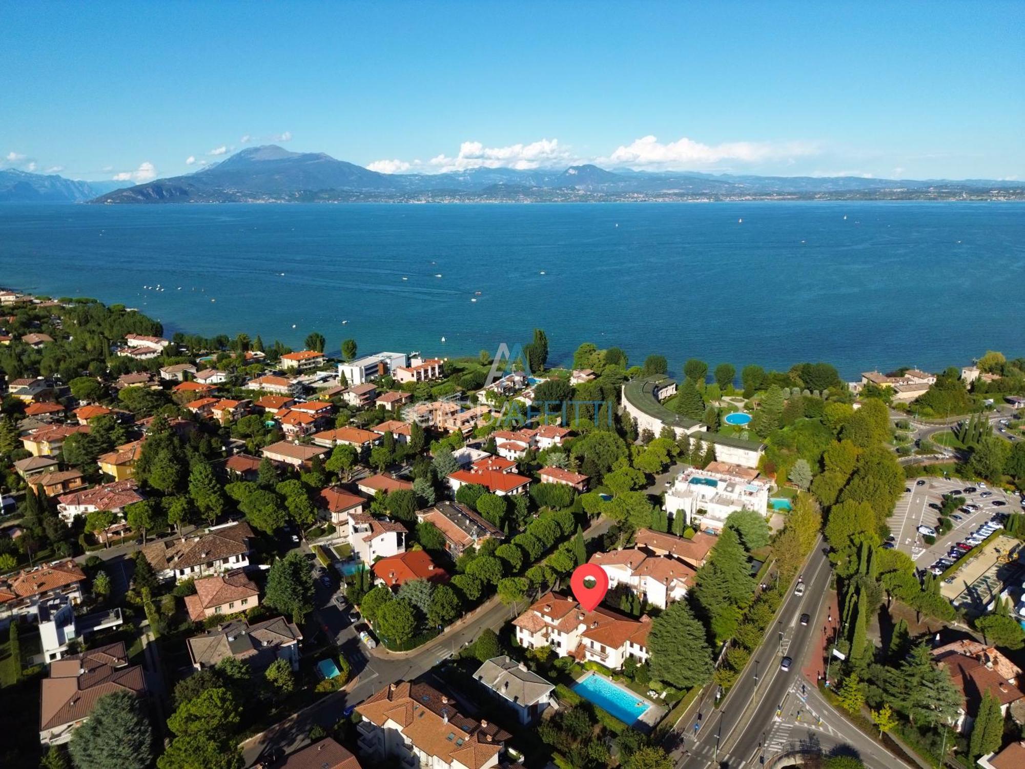 Parigi - 200m Dal Con Vista Piscina Sirmione