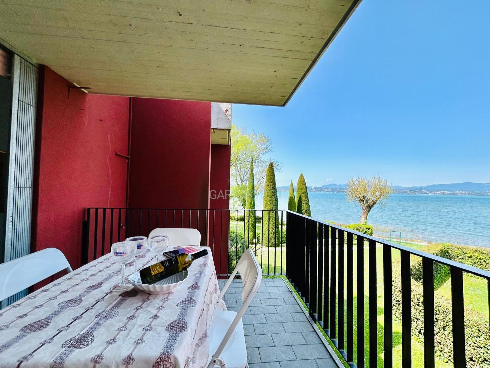Poseidone - Terrazza Sul Di Garda Apartment *