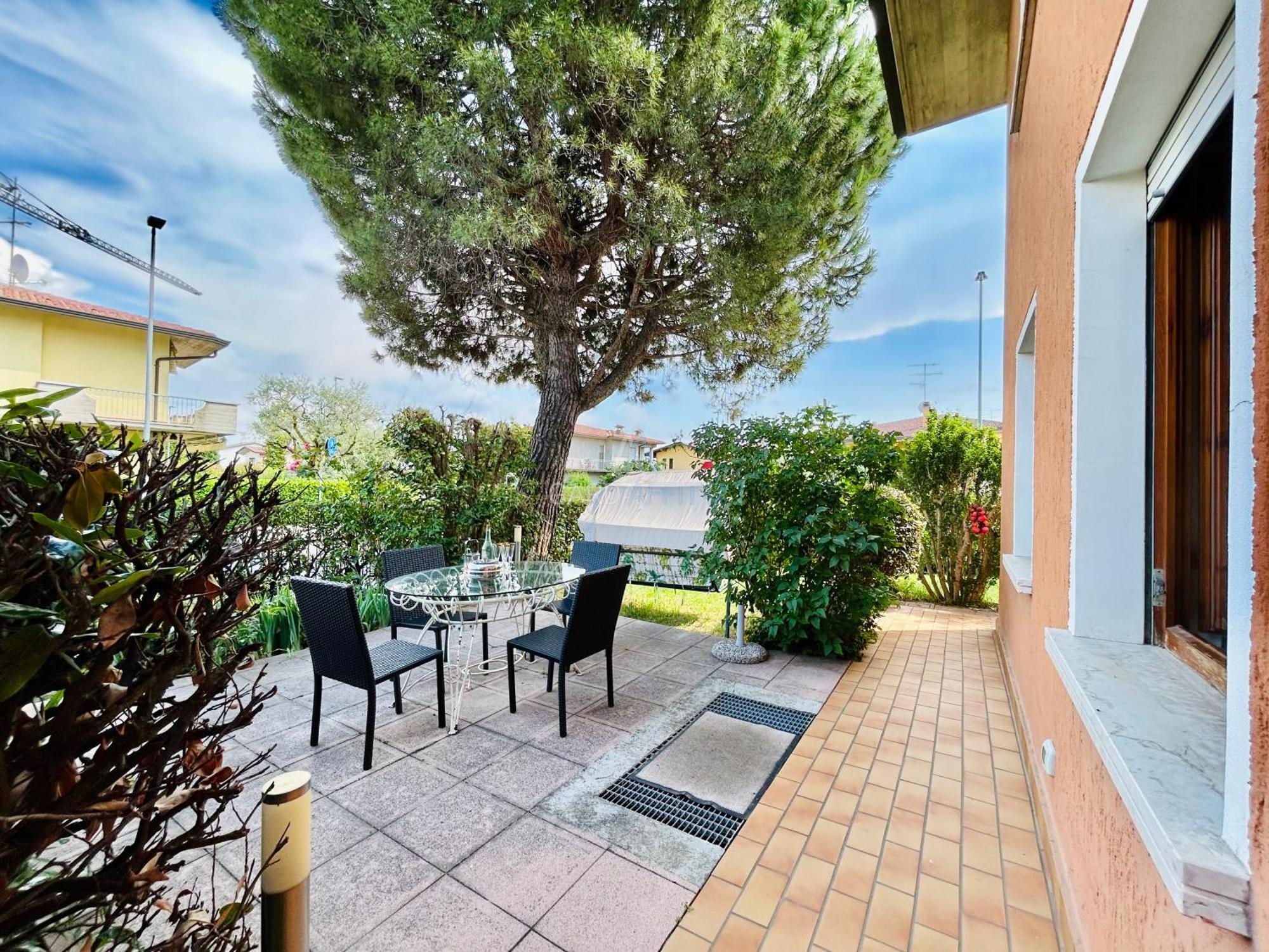 Anubi Apt-5 Min Dal Di Garda-giardino Privato Sirmione