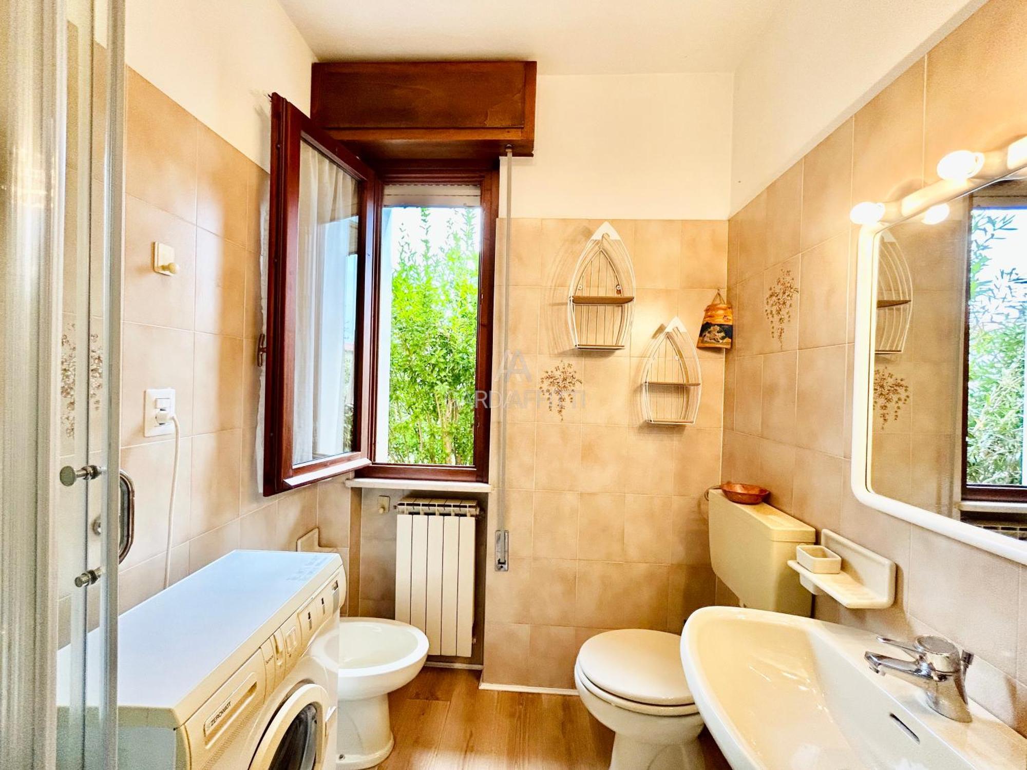 Anubi Apt-5 Min Dal Di Garda-giardino Privato Apartment