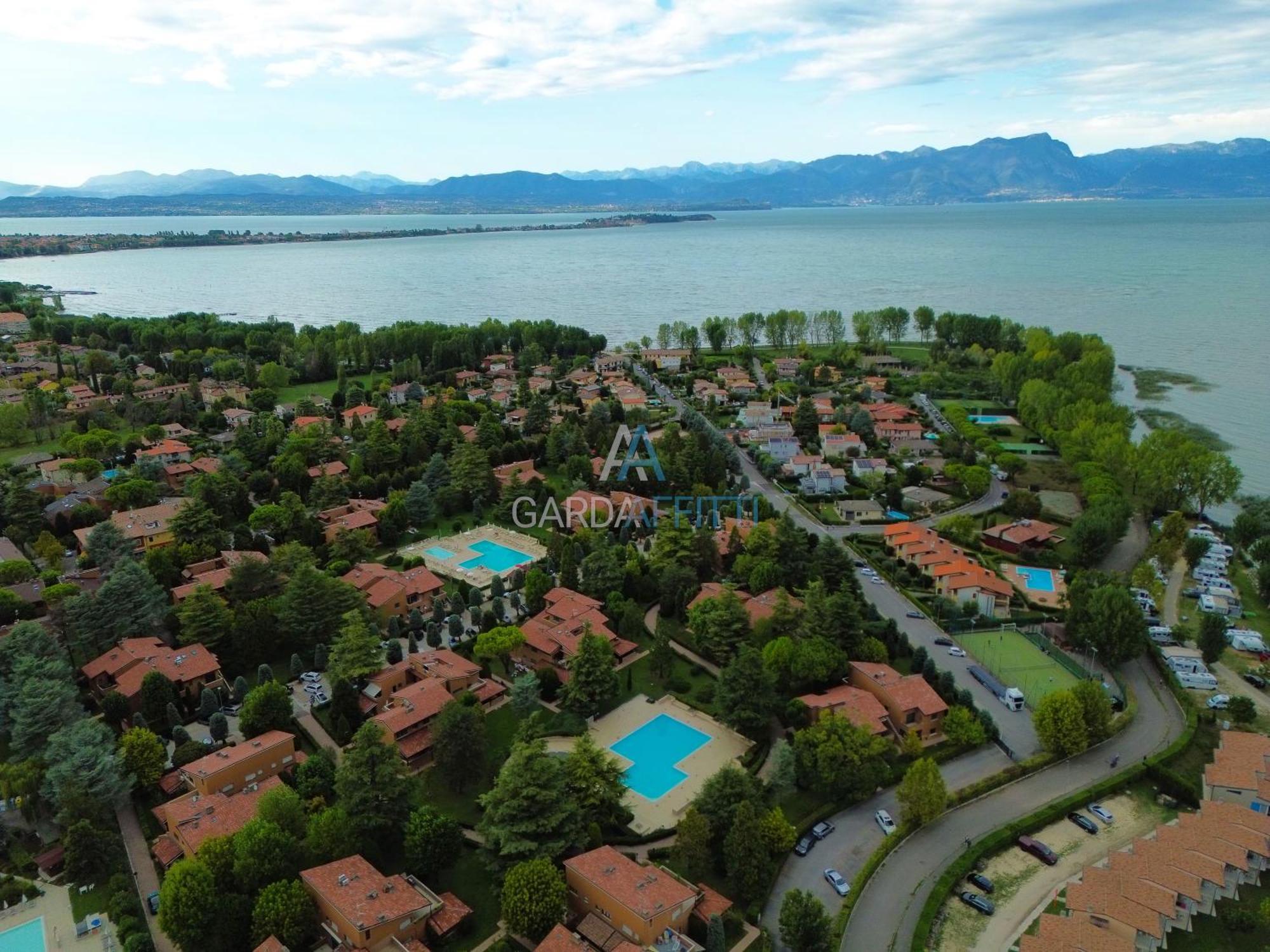Crono Apt-200m Dal Di Garda Con Piscina