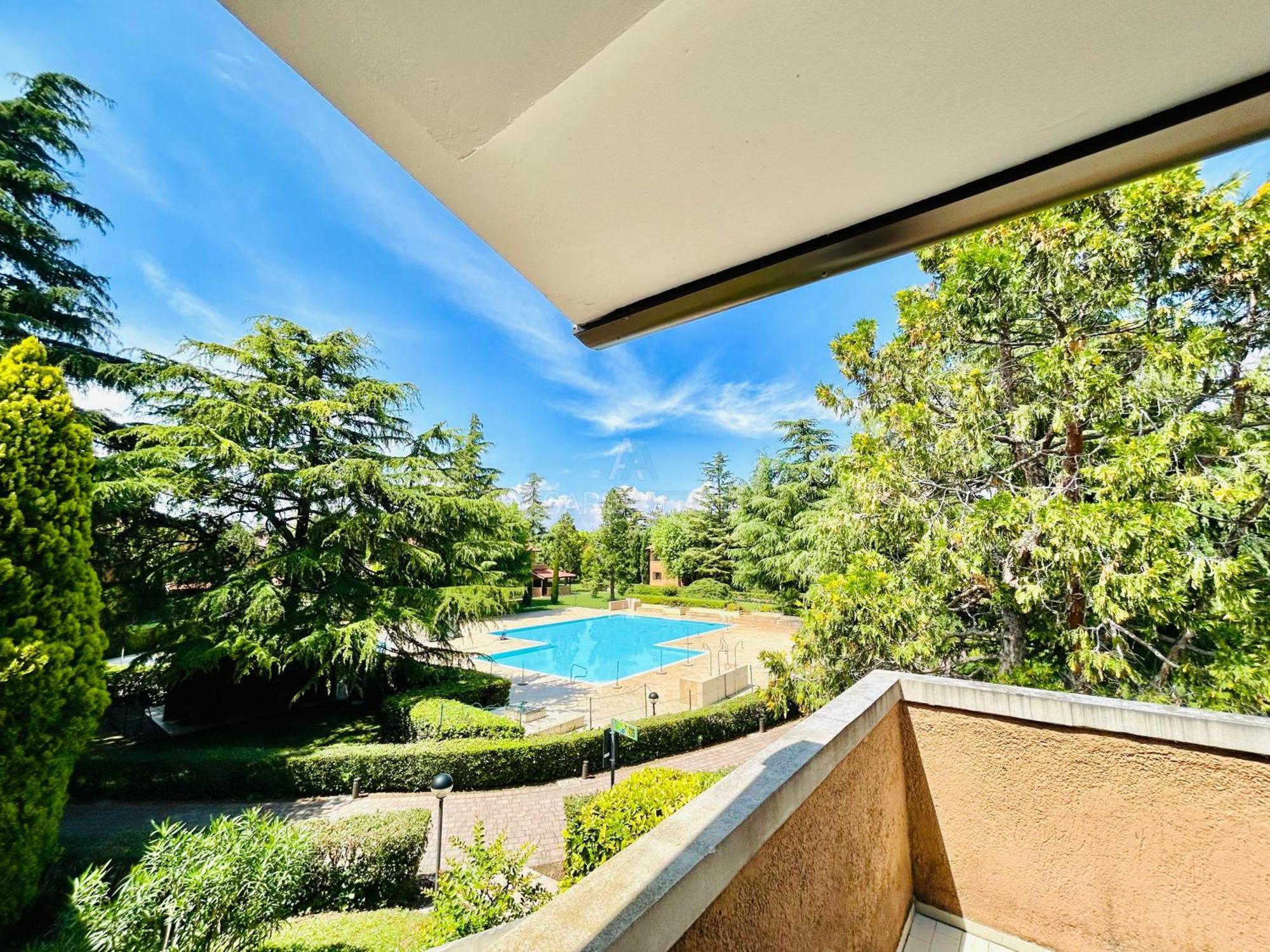 Huoneisto Crono Apt-200m Dal Di Garda Con Piscina *