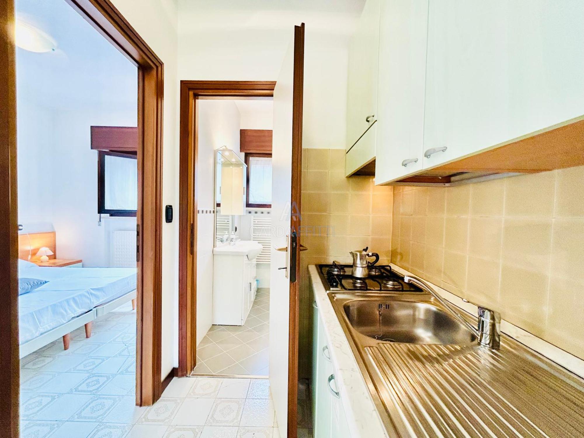 Apartment Crono Apt-200m Dal Di Garda Con Piscina