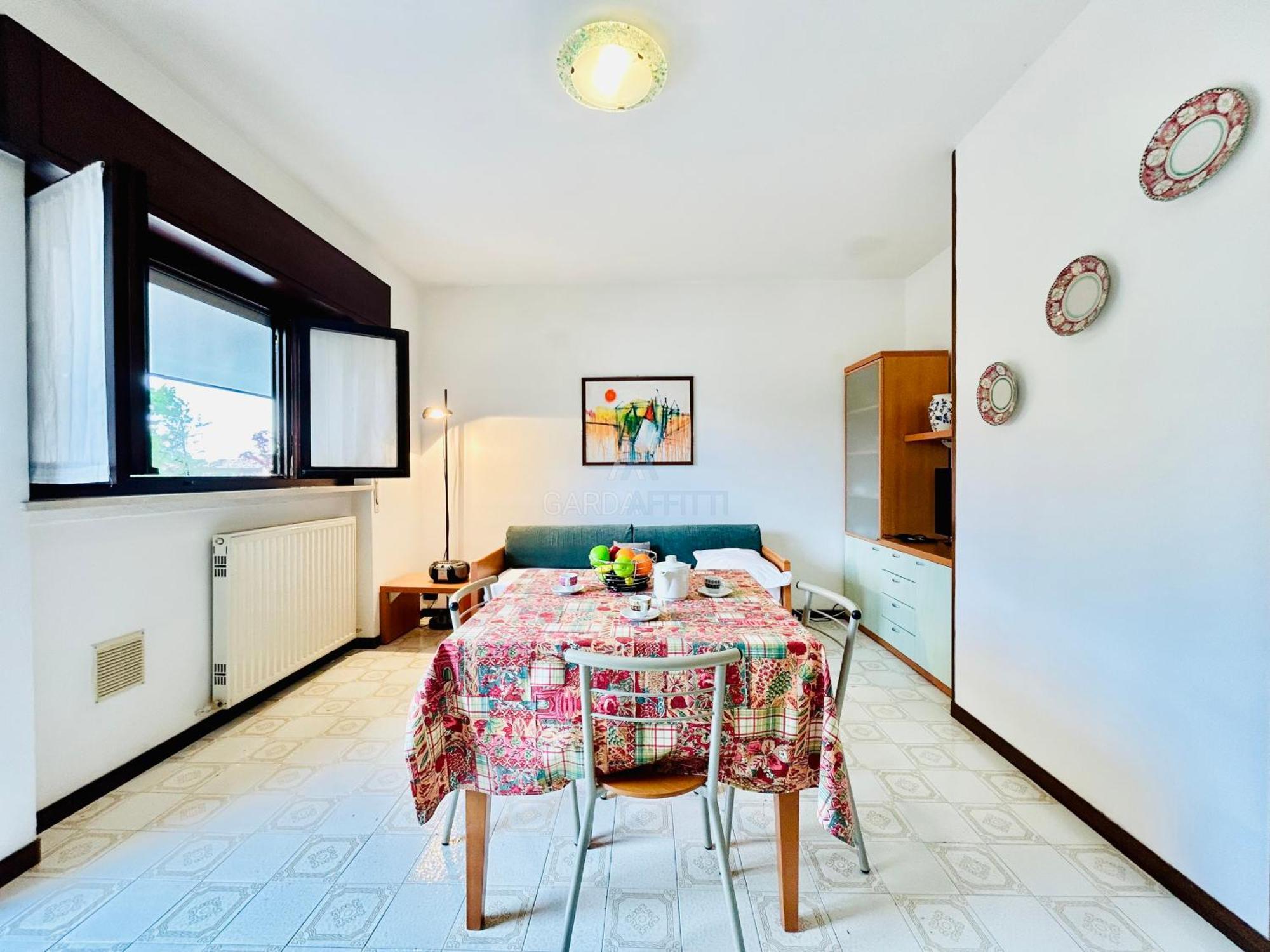 Crono Apt-200m Dal Di Garda Con Piscina Apartment Sirmione