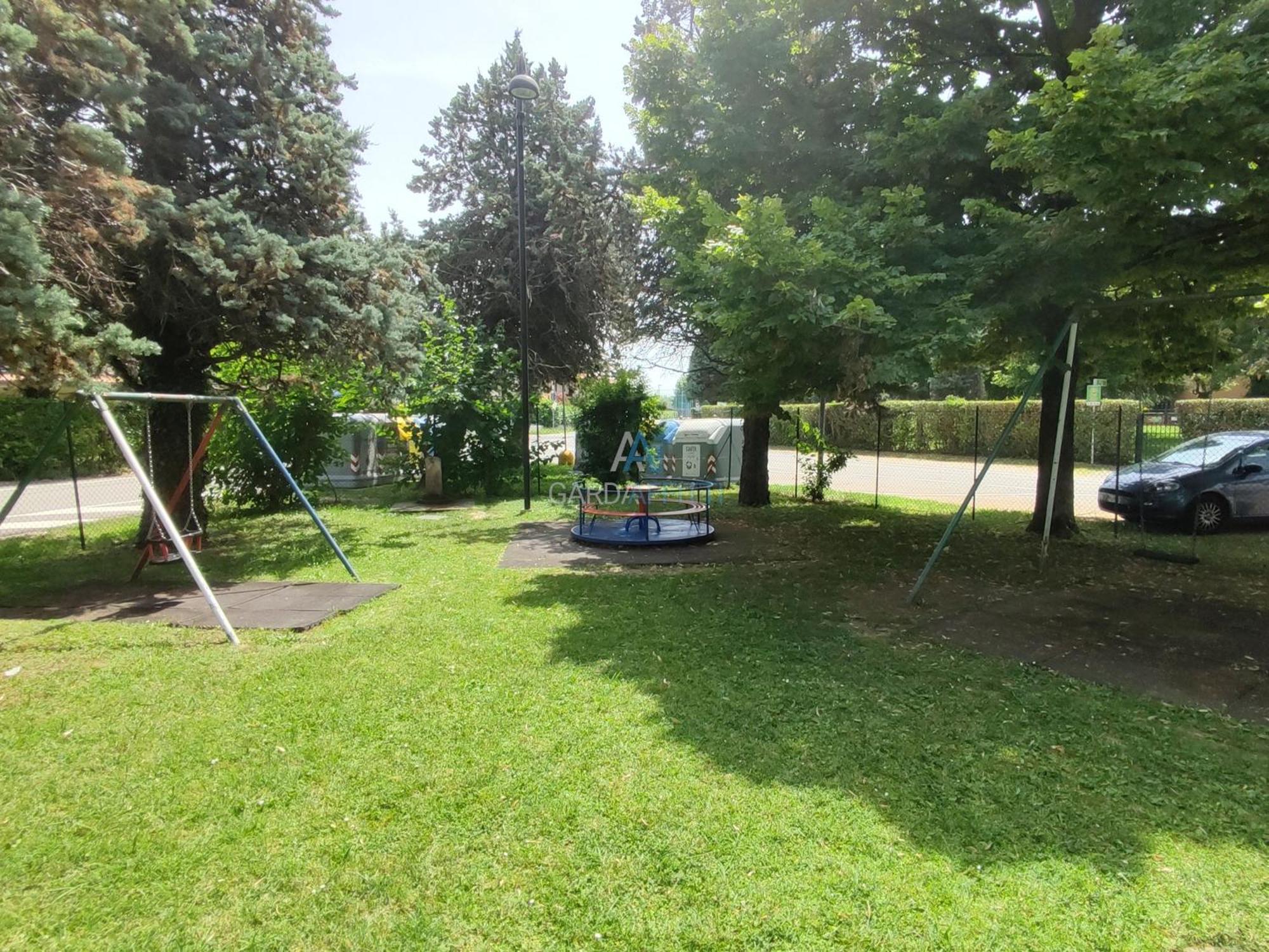 Crono Apt-200m Dal Di Garda Con Piscina Apartment