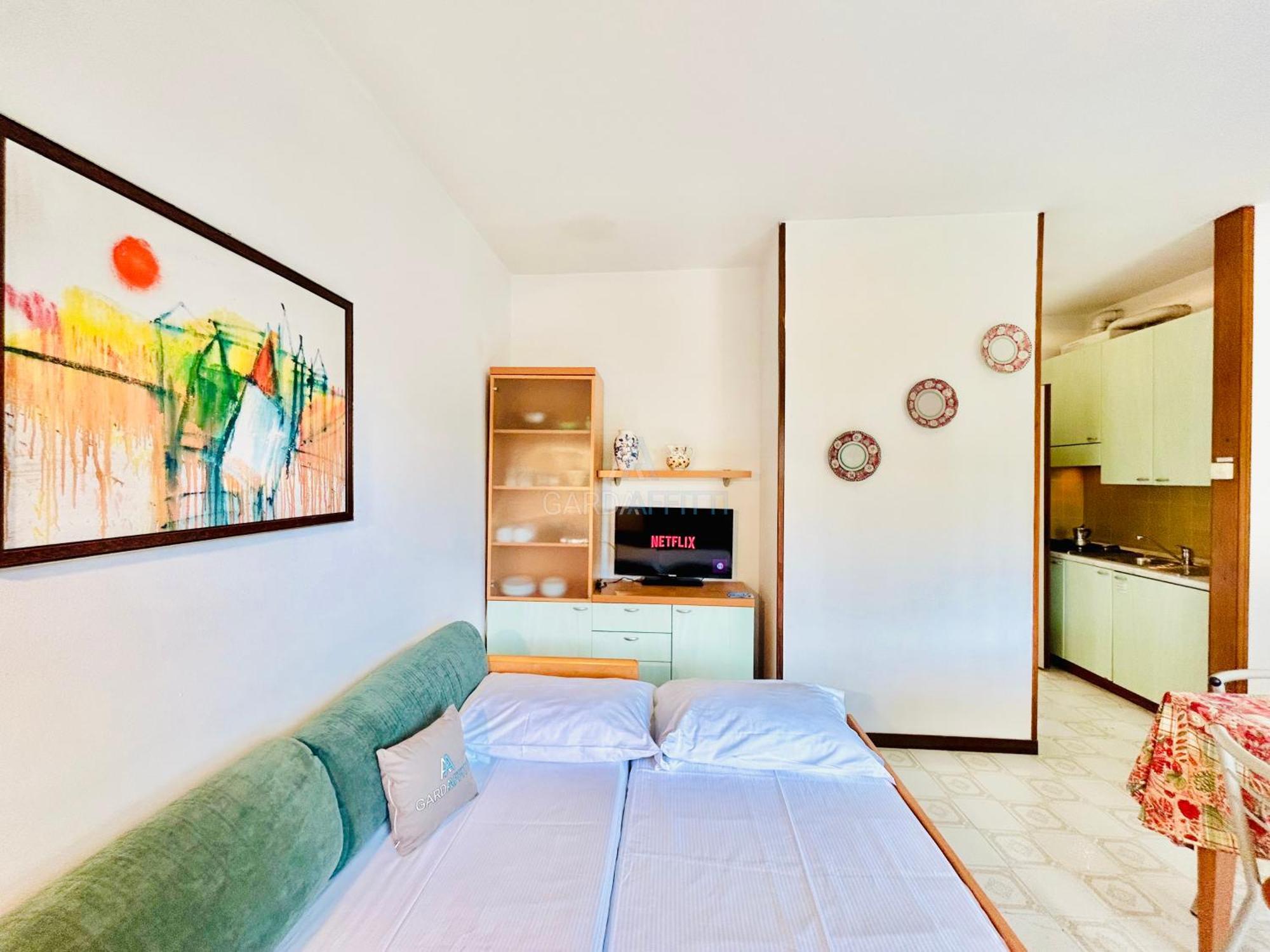 Crono Apt-200m Dal Di Garda Con Piscina Apartment *