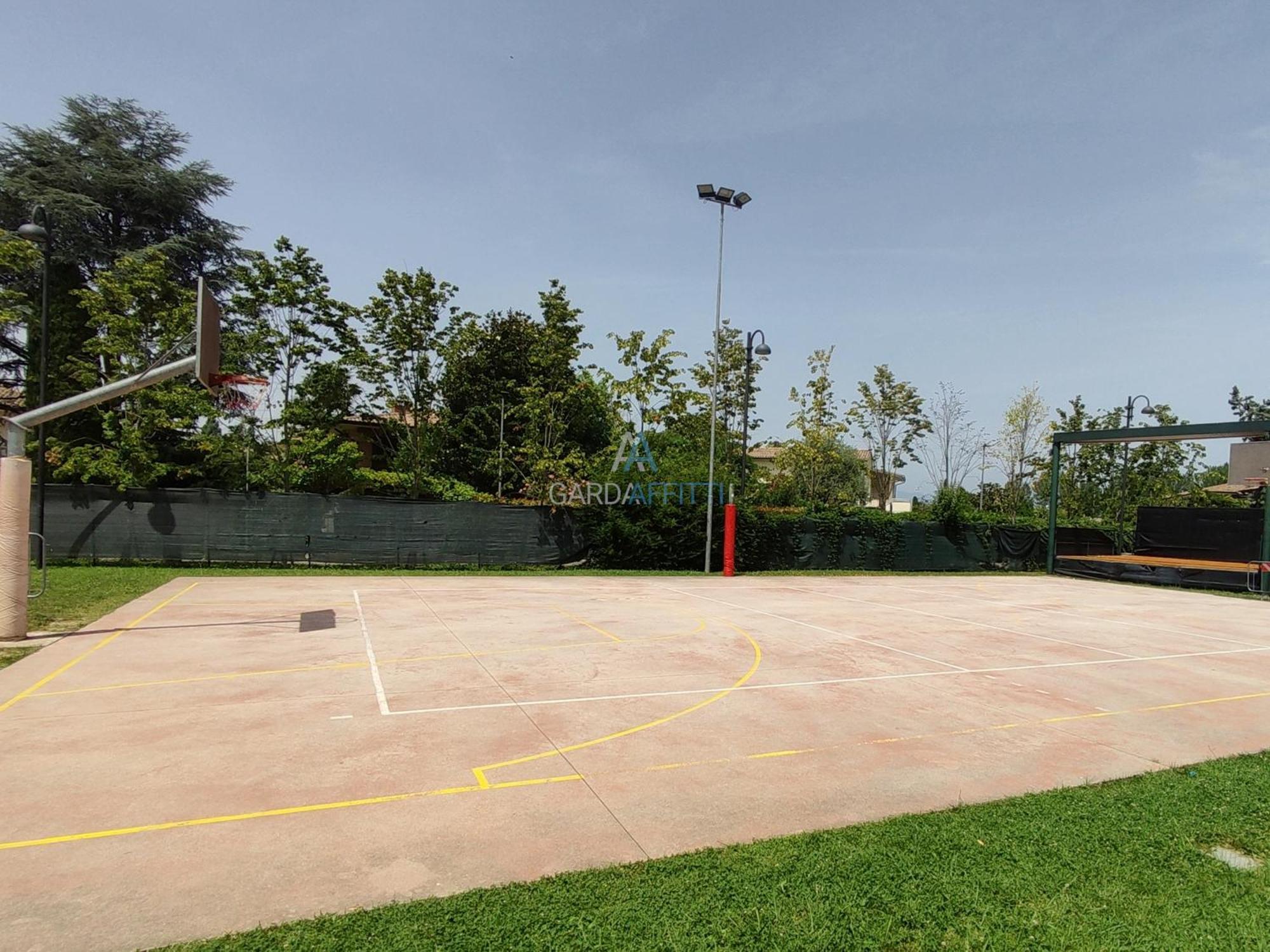 Crono Apt-200m Dal Di Garda Con Piscina