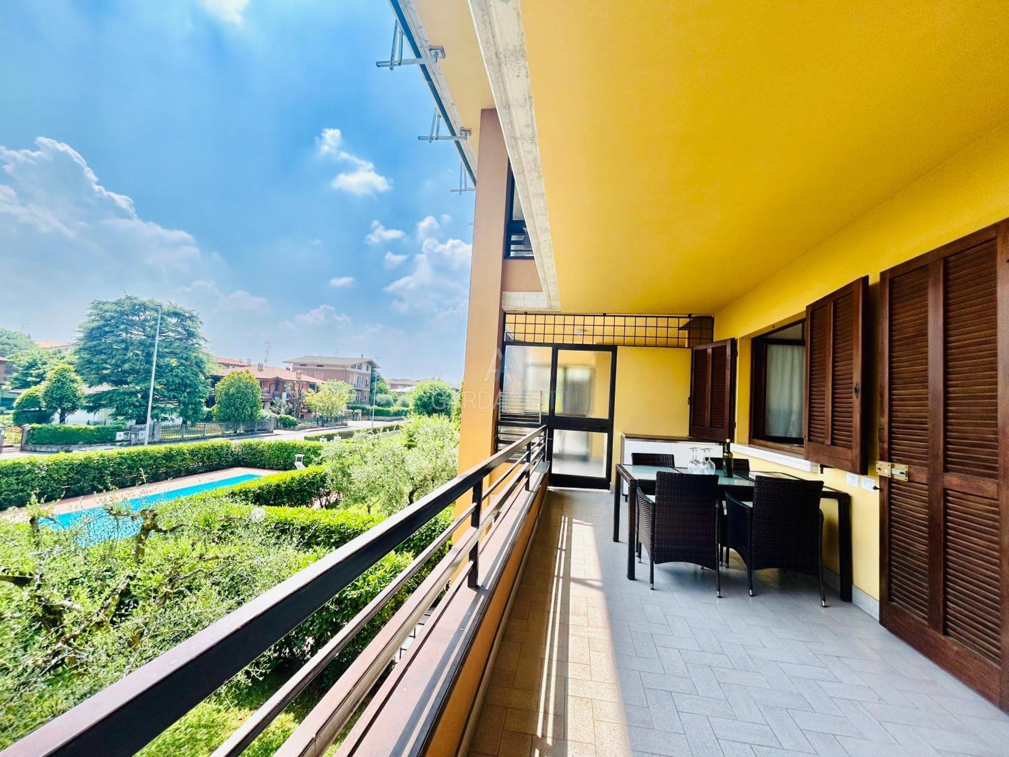 Sole - Relax In Piscina Nel Cuore Di *