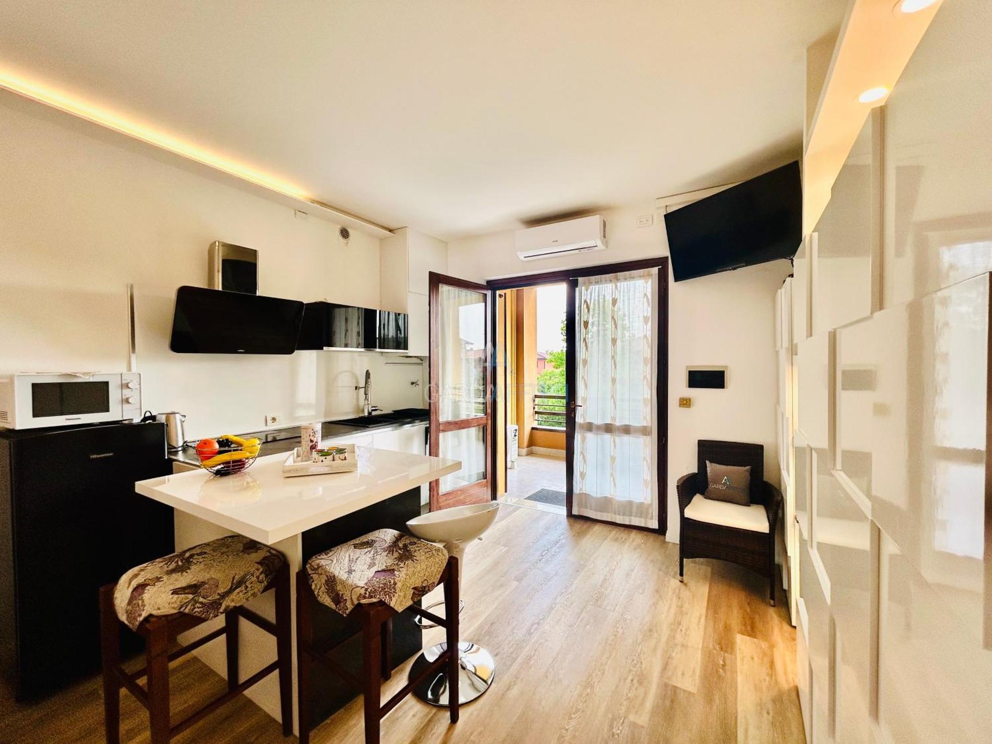Sole - Relax In Piscina Nel Cuore Di Apartment Sirmione