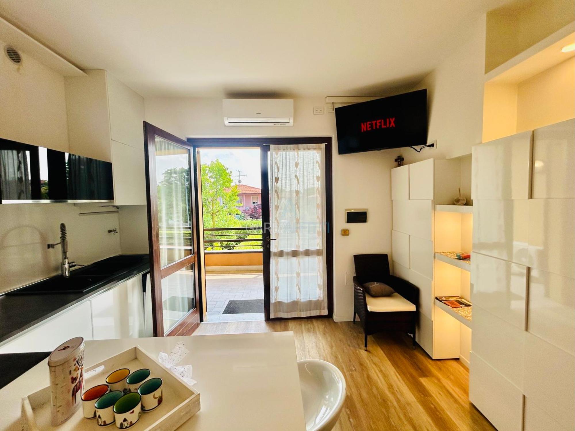 Apartment Sole - Relax In Piscina Nel Cuore Di Sirmione