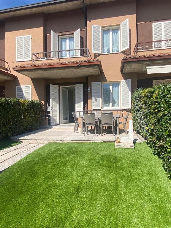 - Independent House With Garden Holiday home *