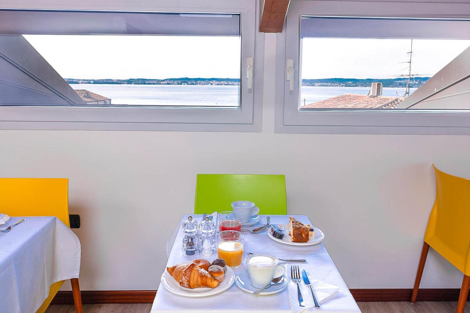 Mavino Hotel
