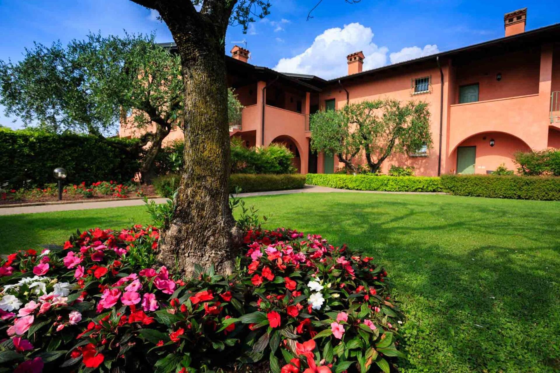 Bellasirmione Aparthotel