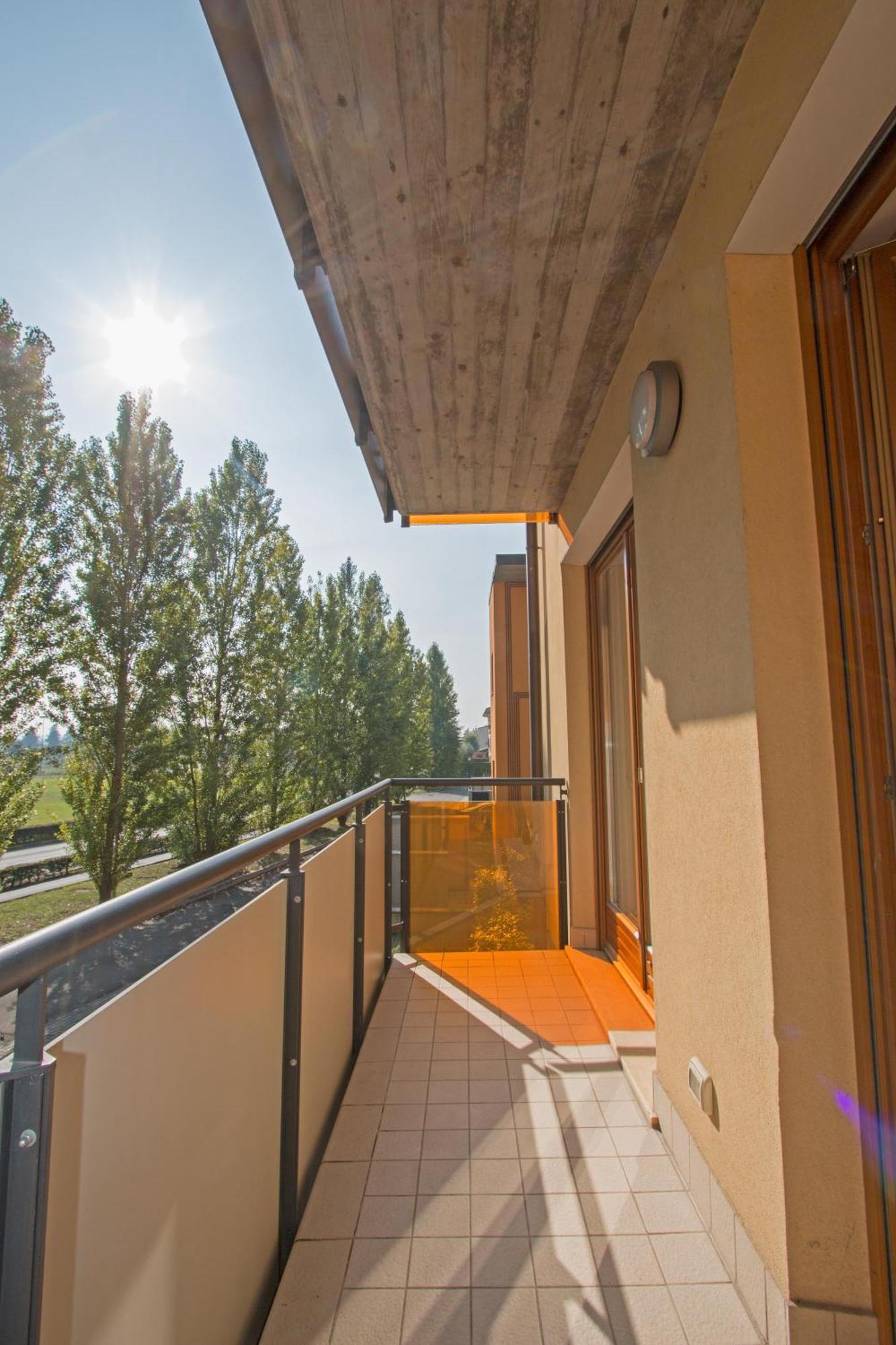 Benacus E4 By Wonderful Italy *