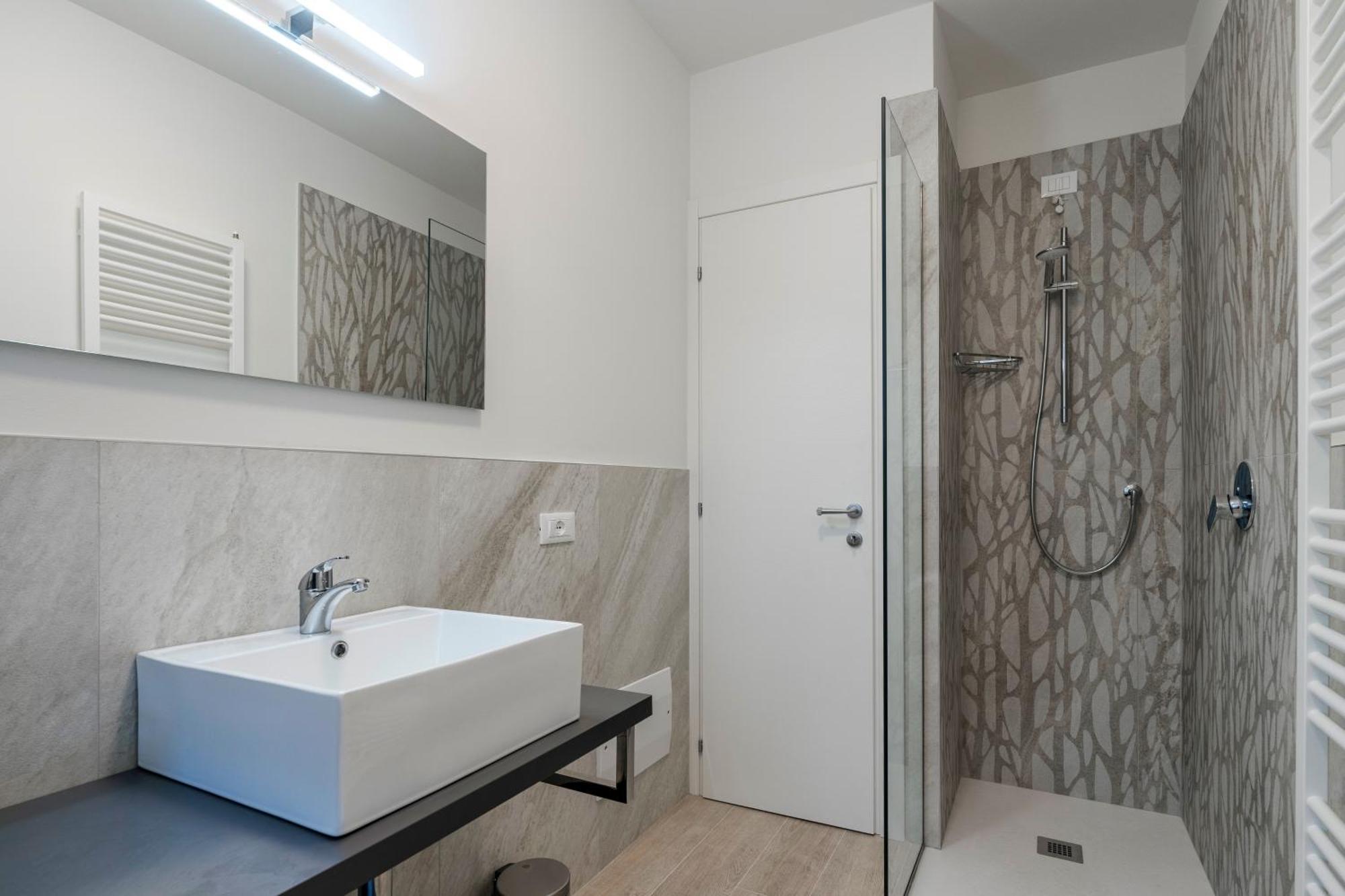 Casa Attilia - Con Terrazza Wifi E Aria Condizionata Apartman Sirmione
