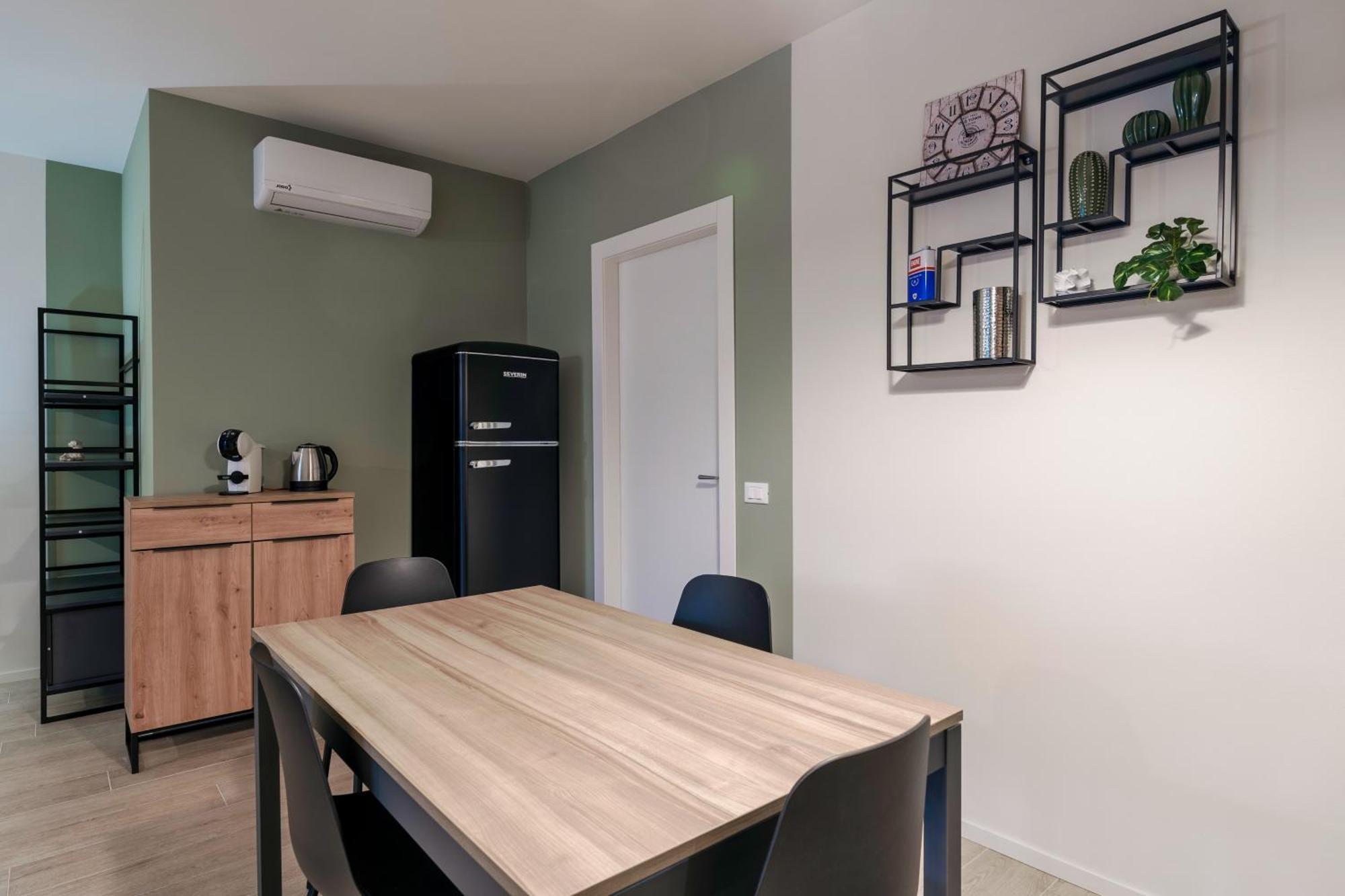 Casa Attilia - Con Terrazza Wifi E Aria Condizionata *