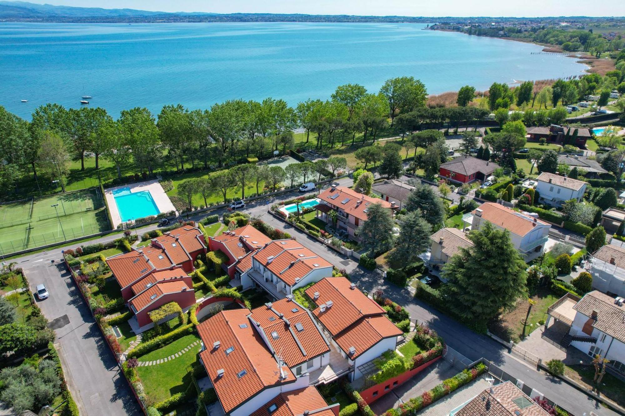 Acquarius - Mgh * Sirmione