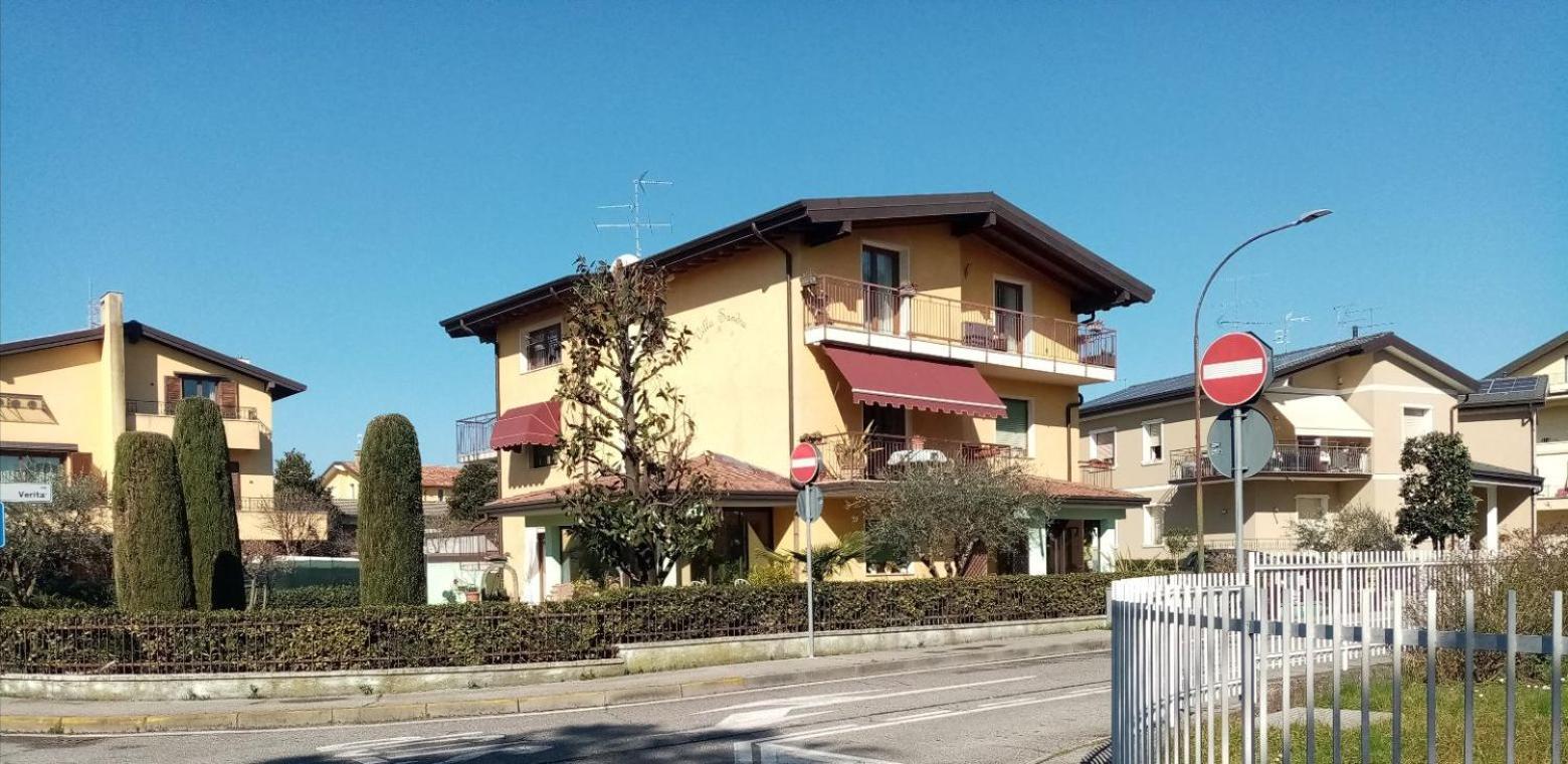 Sandra * Sirmione