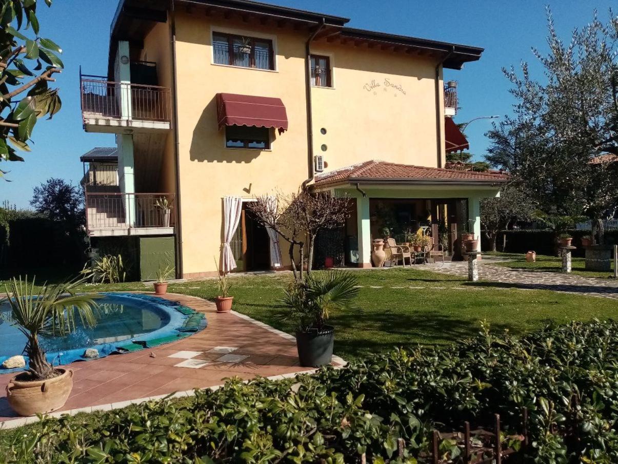 Sandra Bed & Breakfast