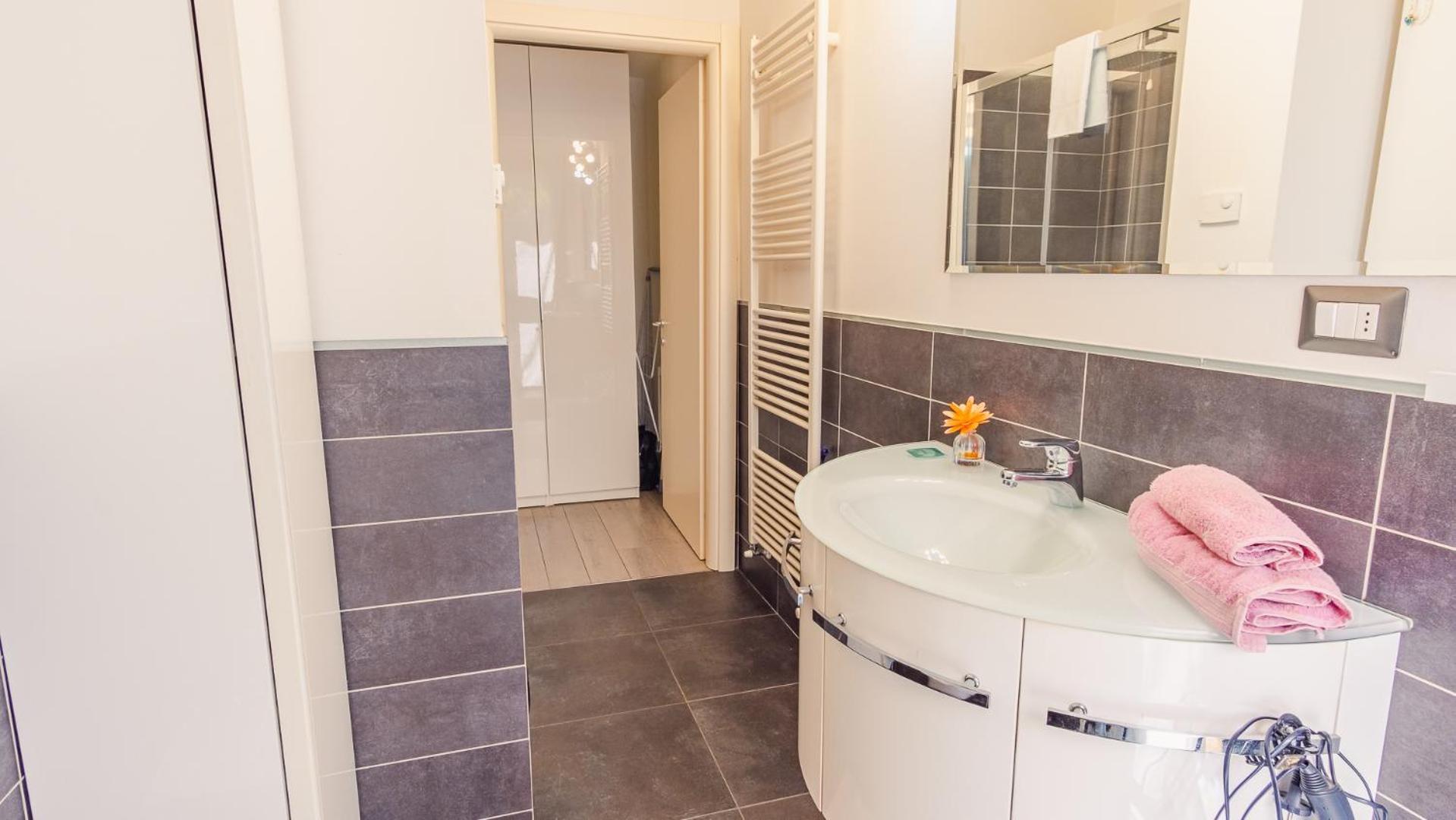Apartment Lugana Lovers - Italian Homing