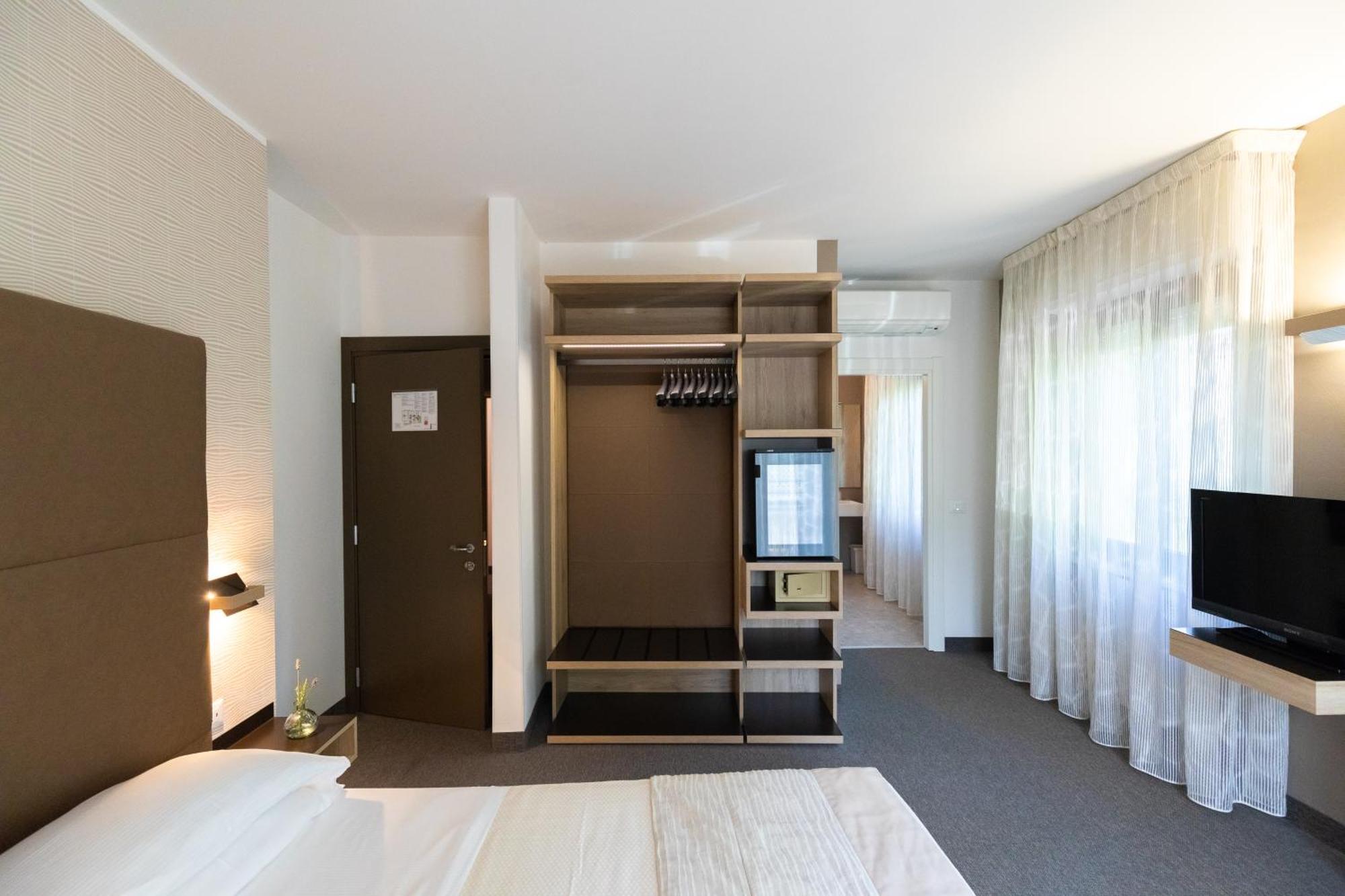 Maria Hotel