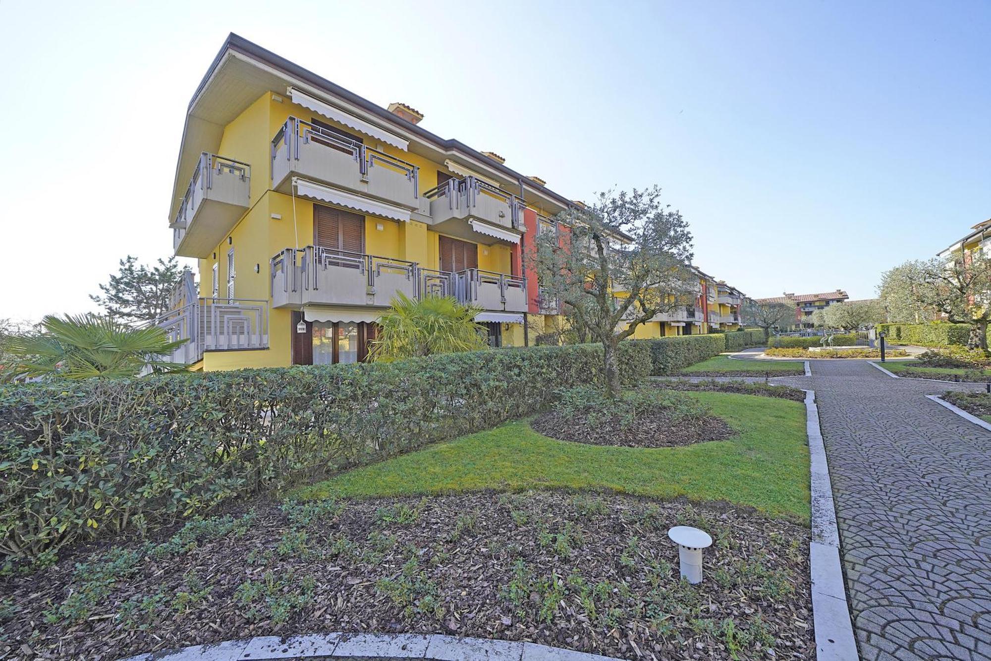 Apartment Villaggio Dei Fiori Fiordaliso - Gardagate *