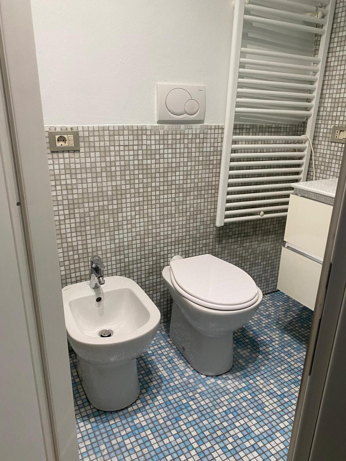 Apartment - With Lakefront Pool Sirmione